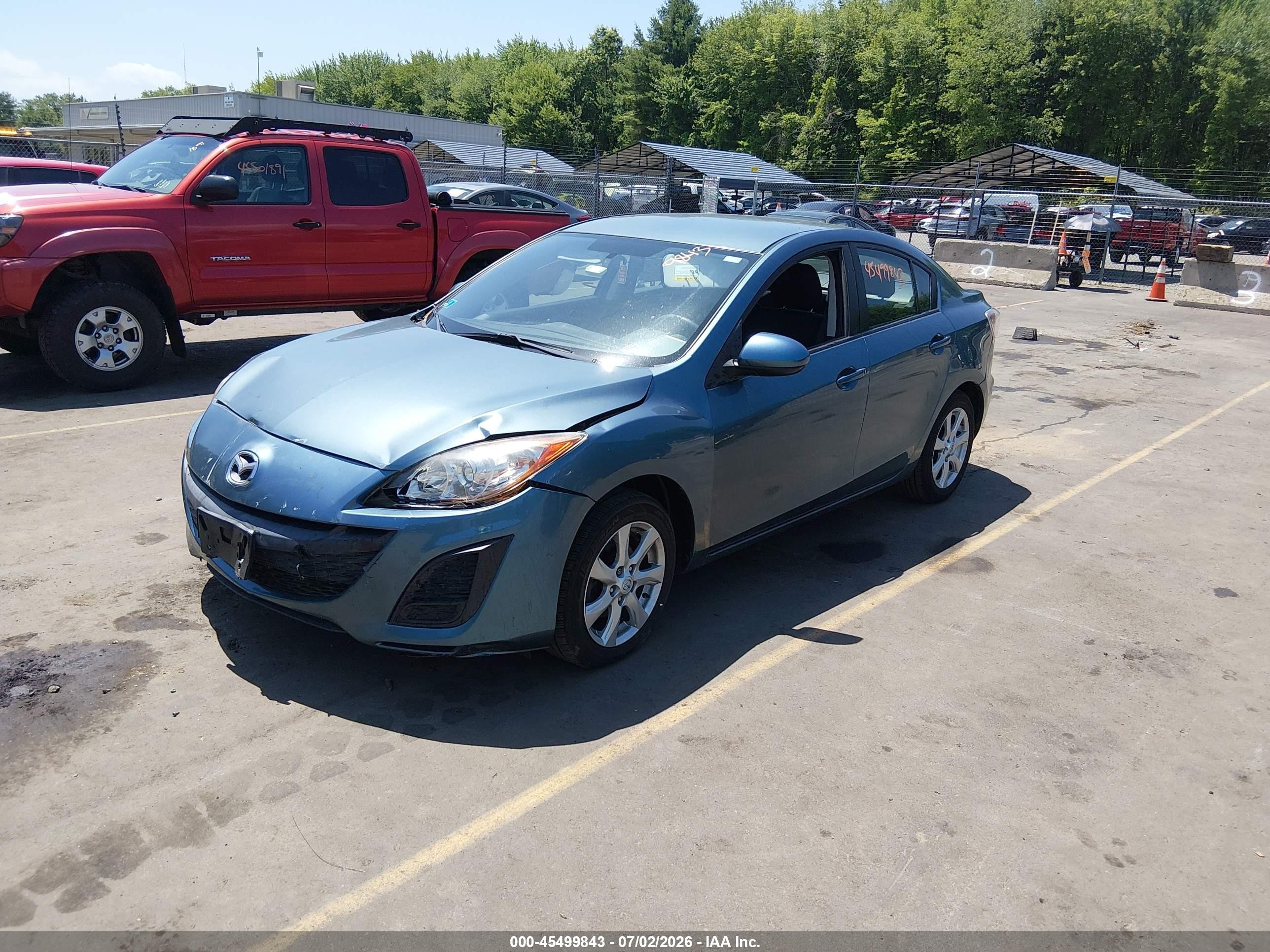 2011 Mazda Mazda3 I Touring Blue vin: JM1BL1VG8B1376762