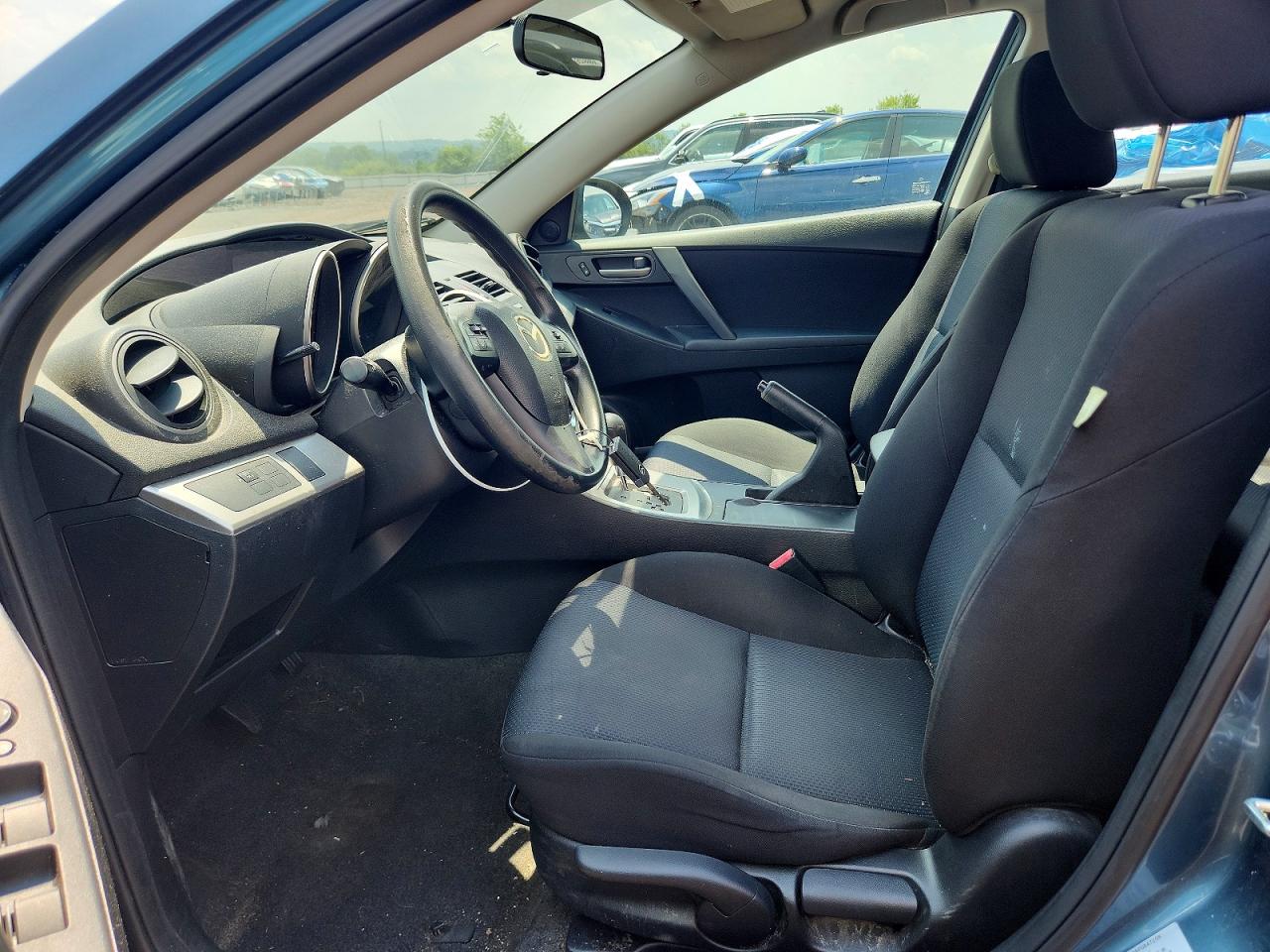 2011 Mazda 3 I Blue vin: JM1BL1VG8B1399913