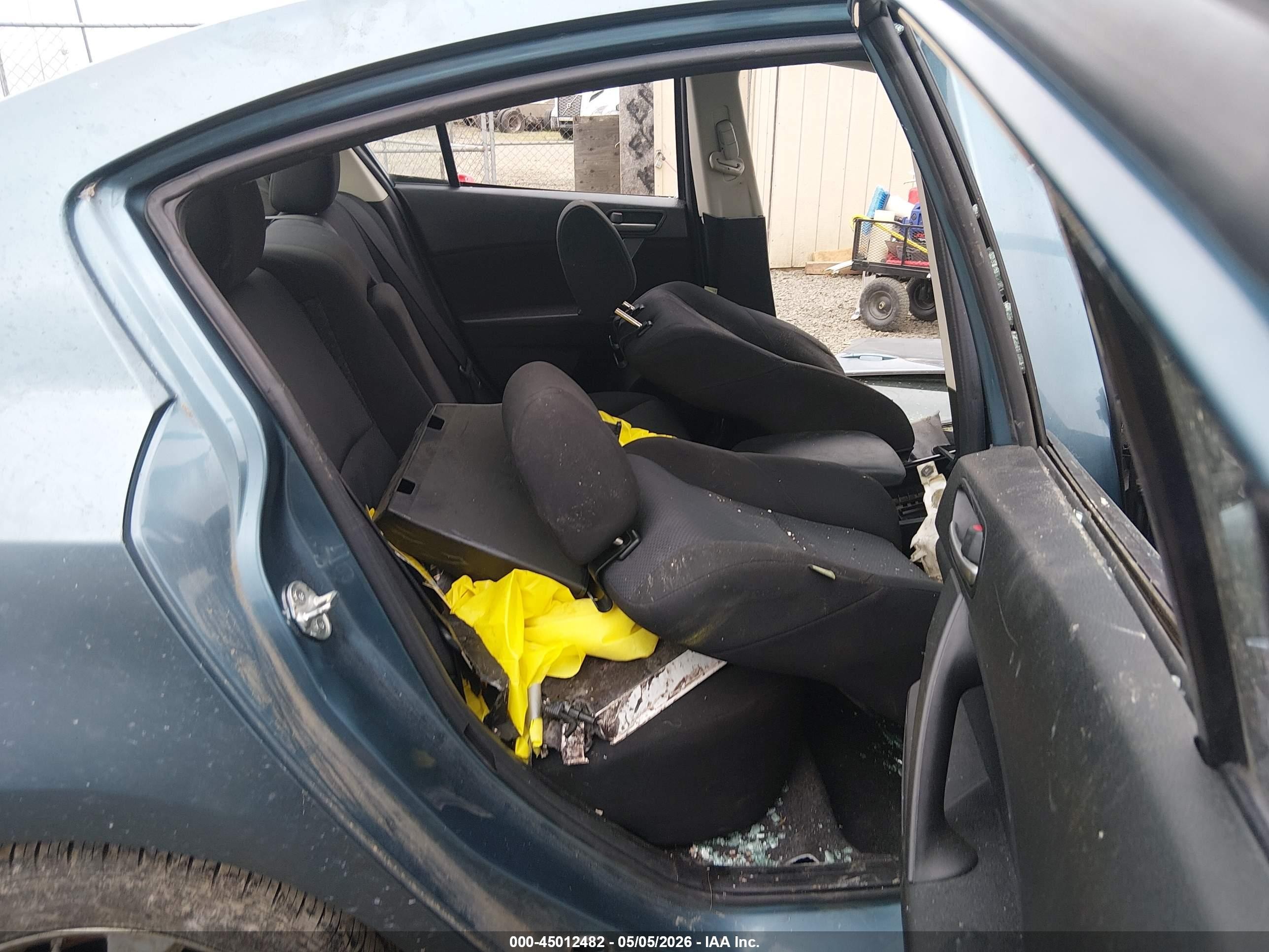 2011 Mazda Mazda3 I Touring Blue vin: JM1BL1VG8B1484797