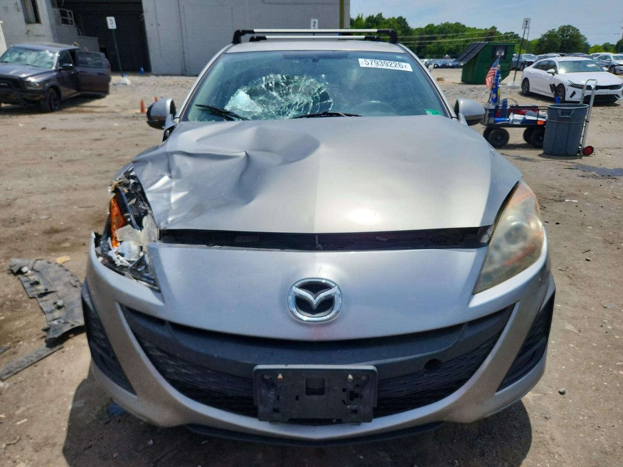 2011 Mazda 3 I Silver vin: JM1BL1VG9B1401149