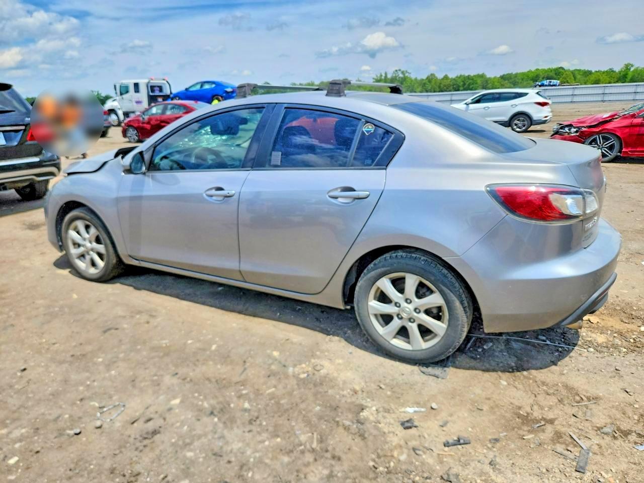 2011 Mazda 3 I Silver vin: JM1BL1VG9B1401149