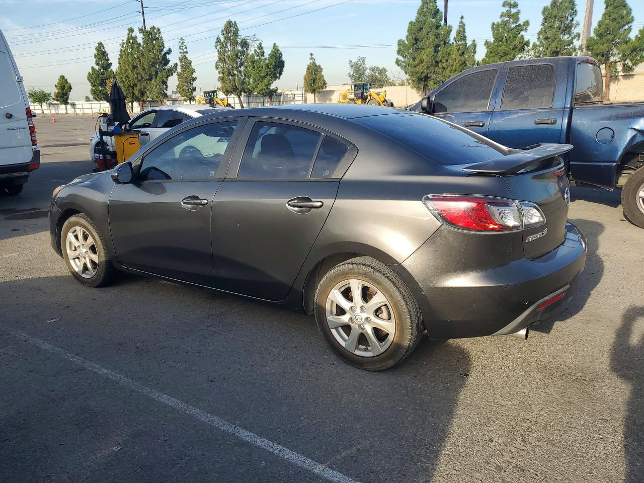2011 Mazda 3 I Gray vin: JM1BL1VG9B1487661