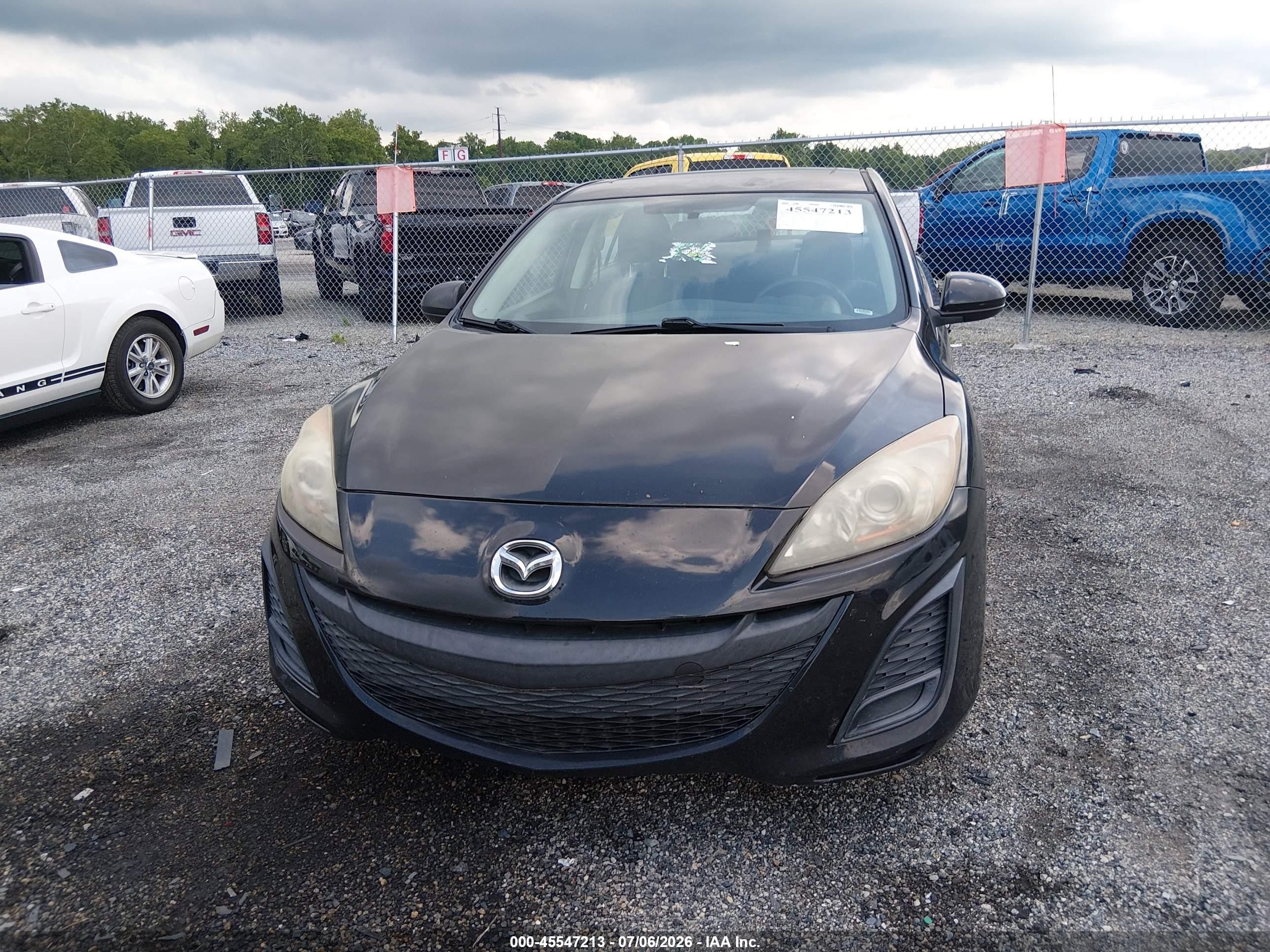 2011 Mazda Mazda3 I Touring Черный vin: JM1BL1VGXB1422074