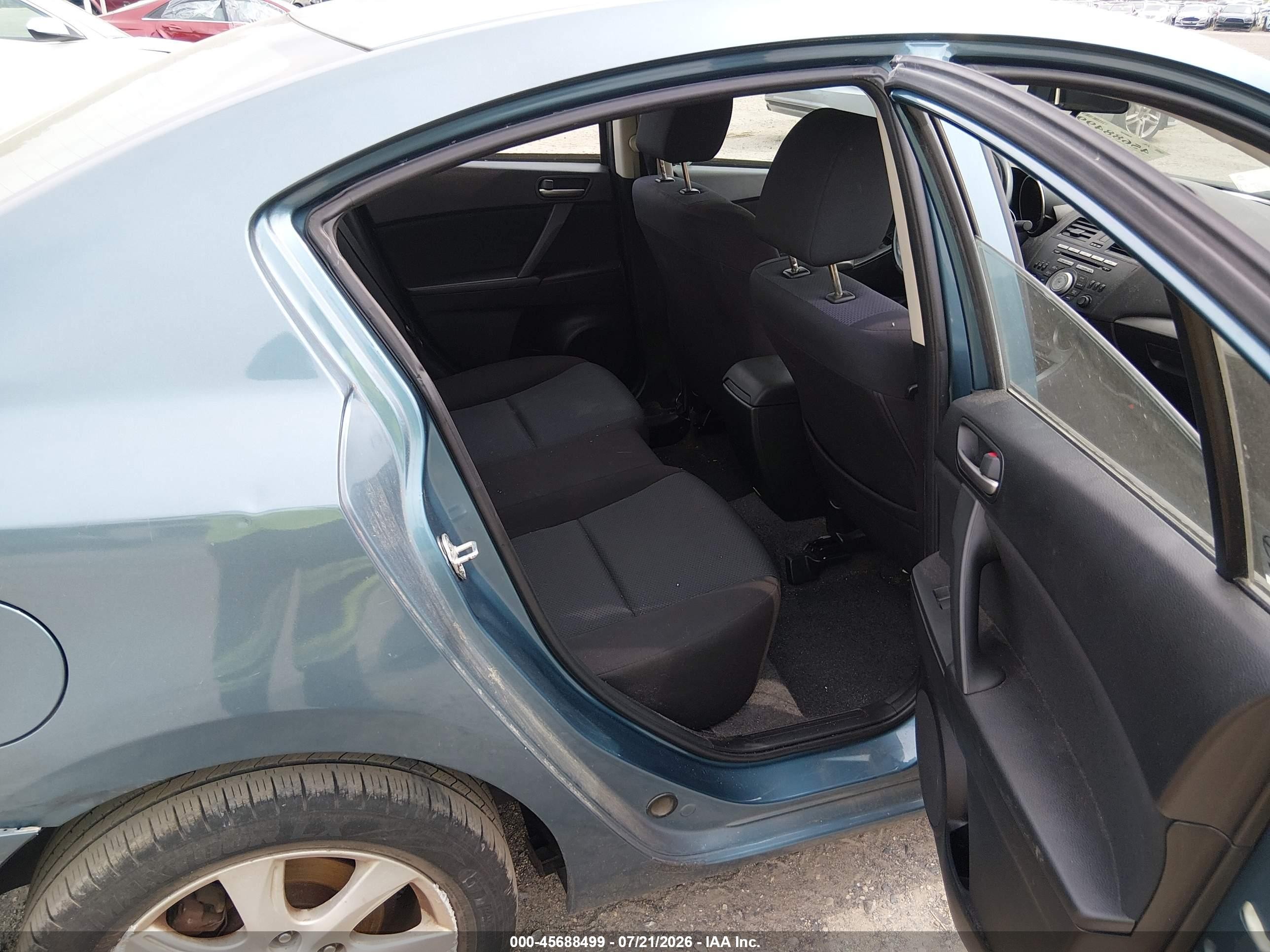 2011 Mazda Mazda3 I Touring Teal vin: JM1BL1VGXB1423371