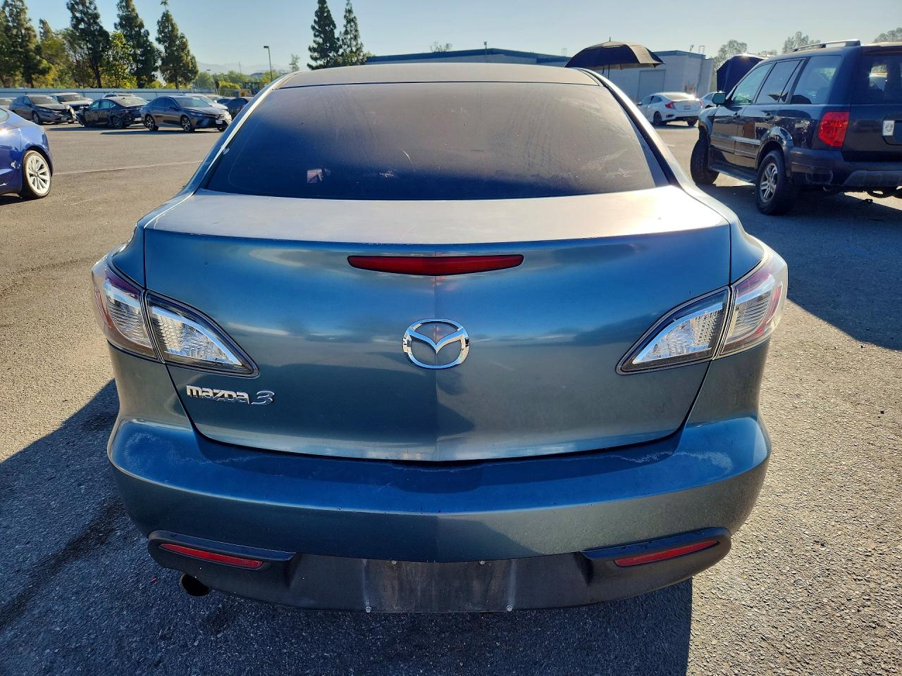 2011 Mazda 3 I Бирюзовый vin: JM1BL1VGXB1477608