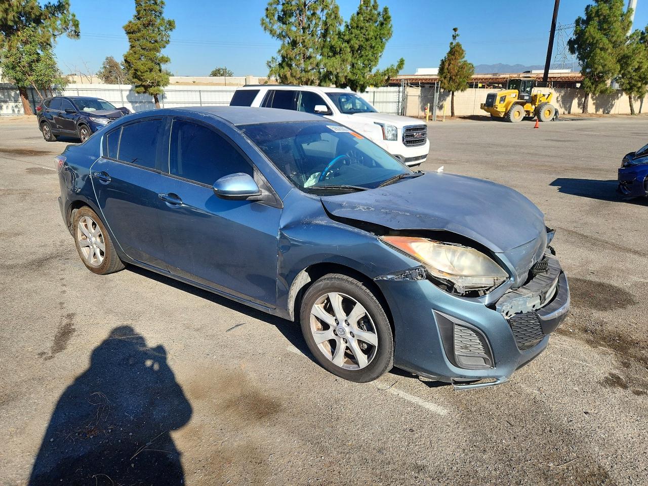 2011 Mazda 3 I Бирюзовый vin: JM1BL1VGXB1477608