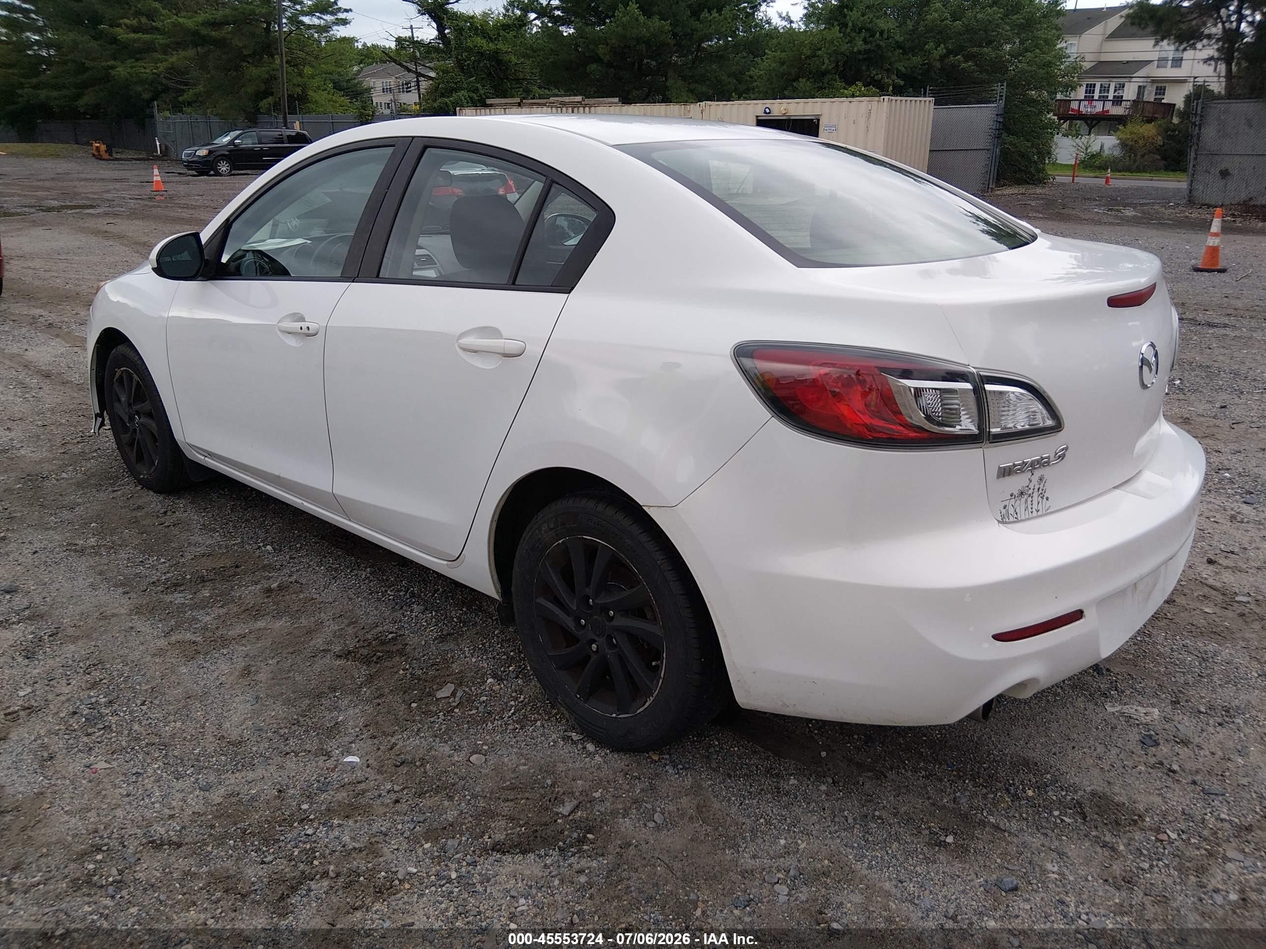 2013 Mazda Mazda3 I Touring White vin: JM1BL1VP3D1749760