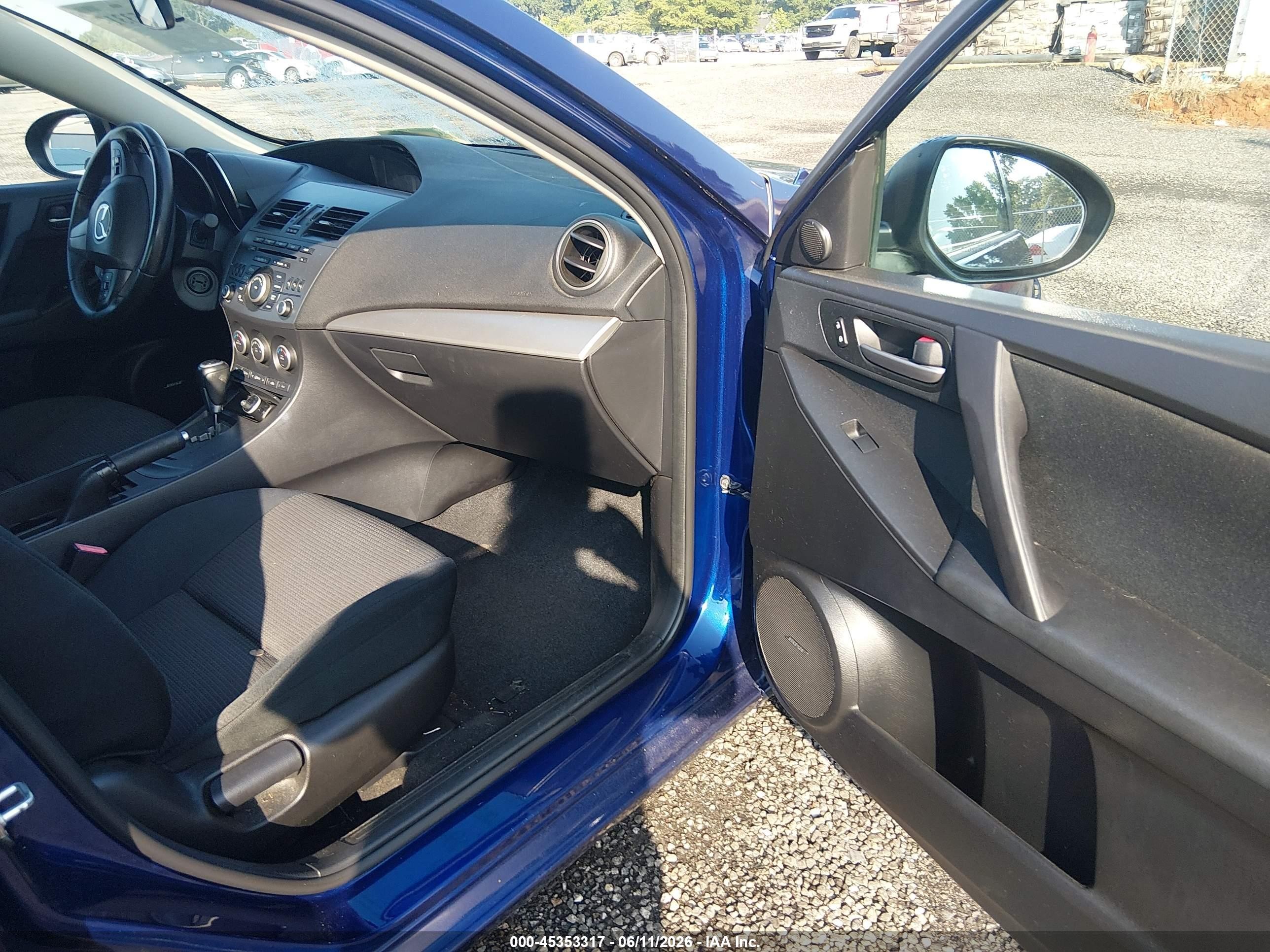 2013 Mazda Mazda3 I Touring Dark Blue vin: JM1BL1VP4D1789734