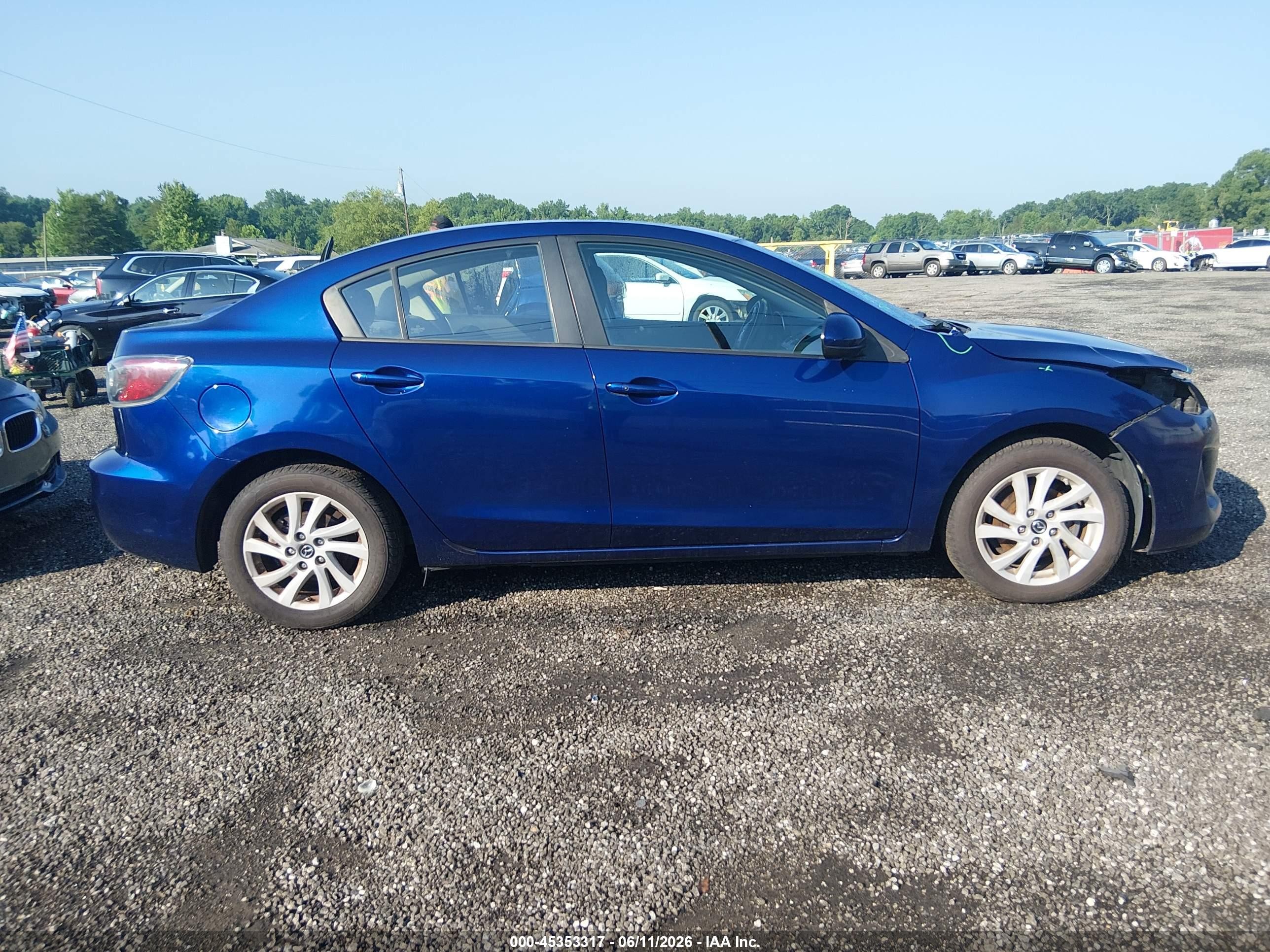 2013 Mazda Mazda3 I Touring Dark Blue vin: JM1BL1VP4D1789734