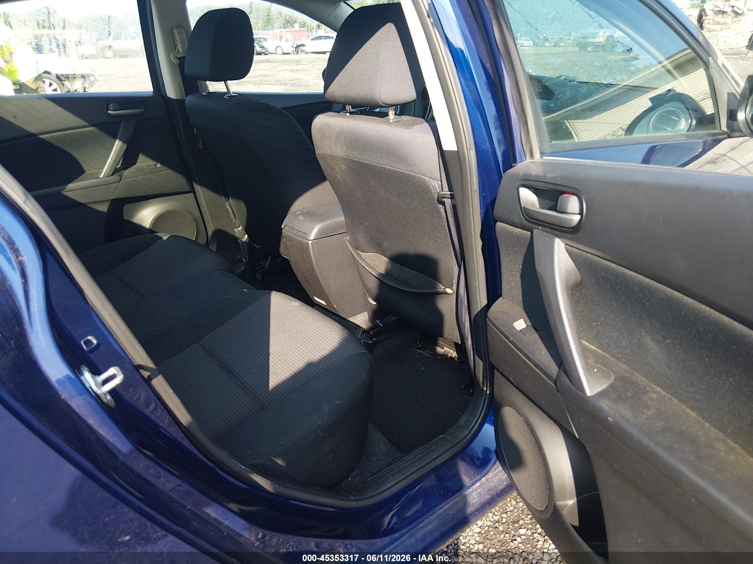 2013 Mazda Mazda3 I Touring Dark Blue vin: JM1BL1VP4D1789734