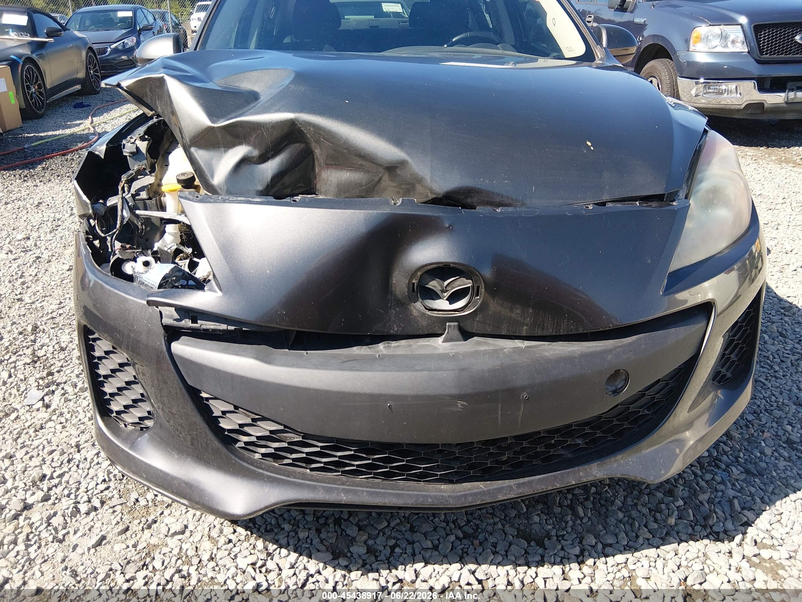 2013 Mazda Mazda3 I Touring Серый vin: JM1BL1VP4D1791368