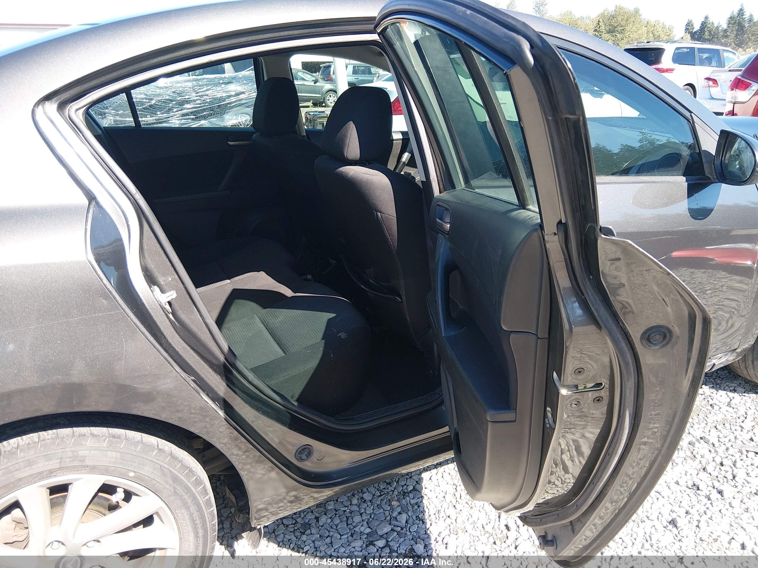 2013 Mazda Mazda3 I Touring Серый vin: JM1BL1VP4D1791368