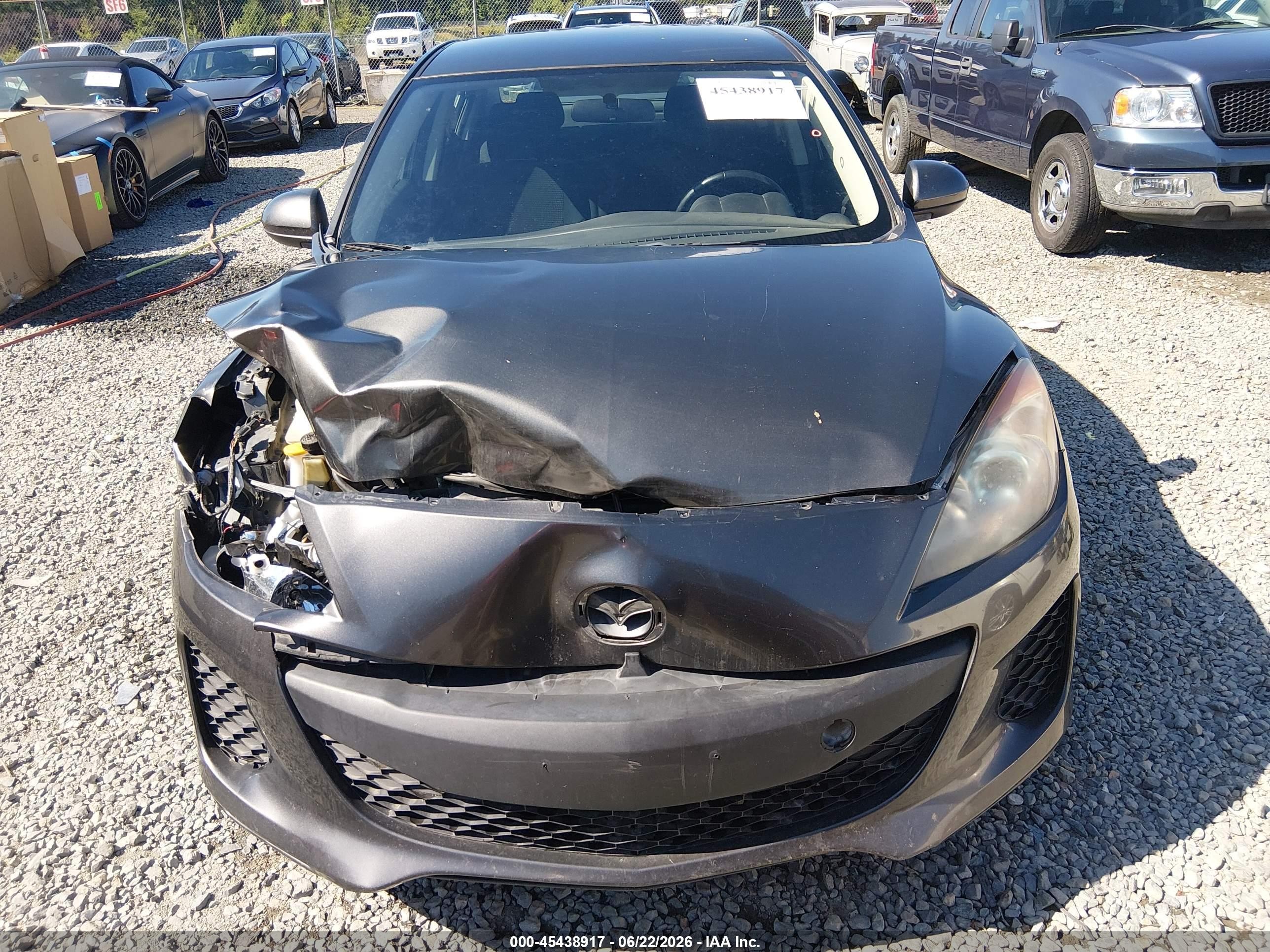 2013 Mazda Mazda3 I Touring Серый vin: JM1BL1VP4D1791368