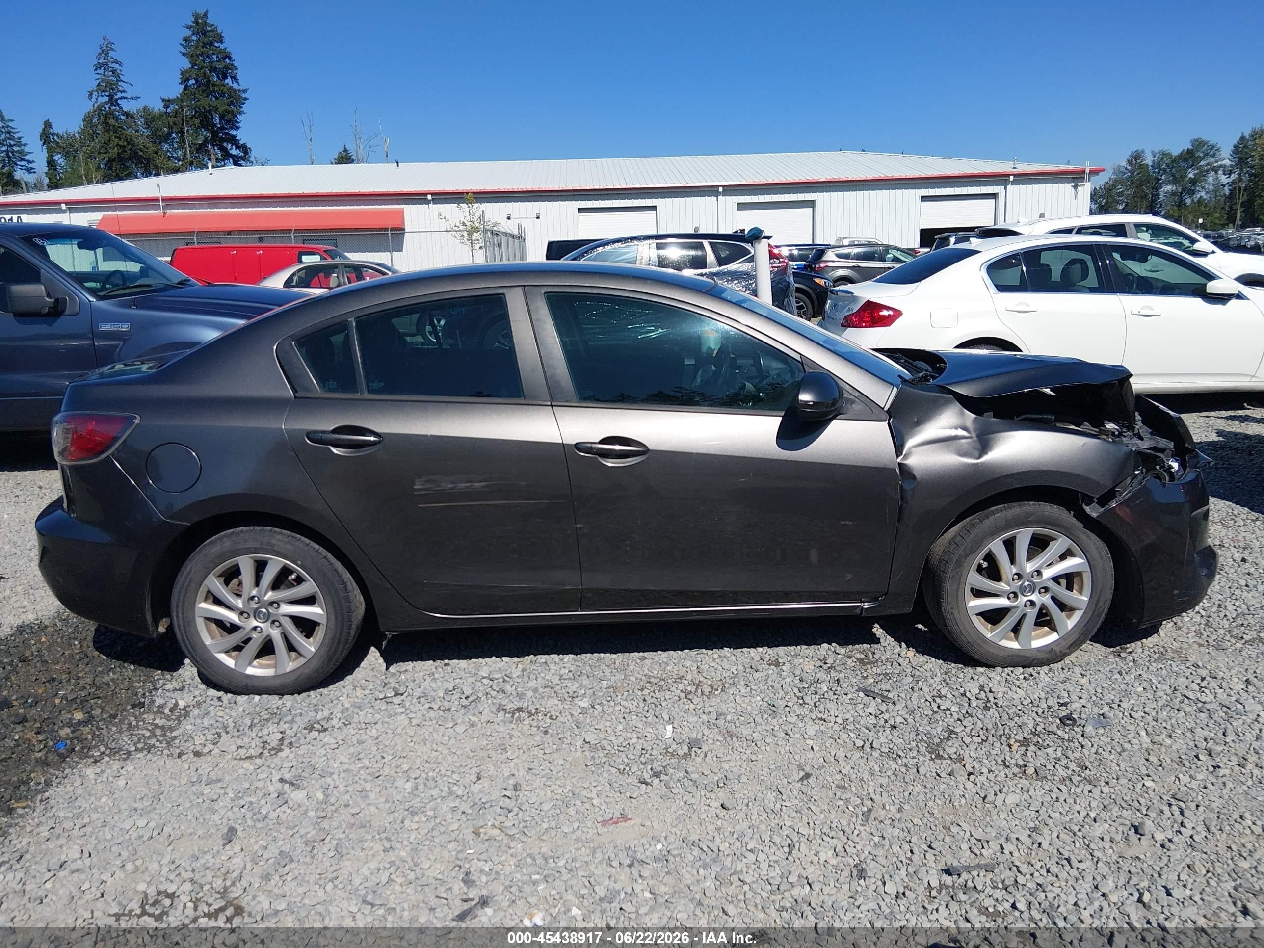 2013 Mazda Mazda3 I Touring Серый vin: JM1BL1VP4D1791368