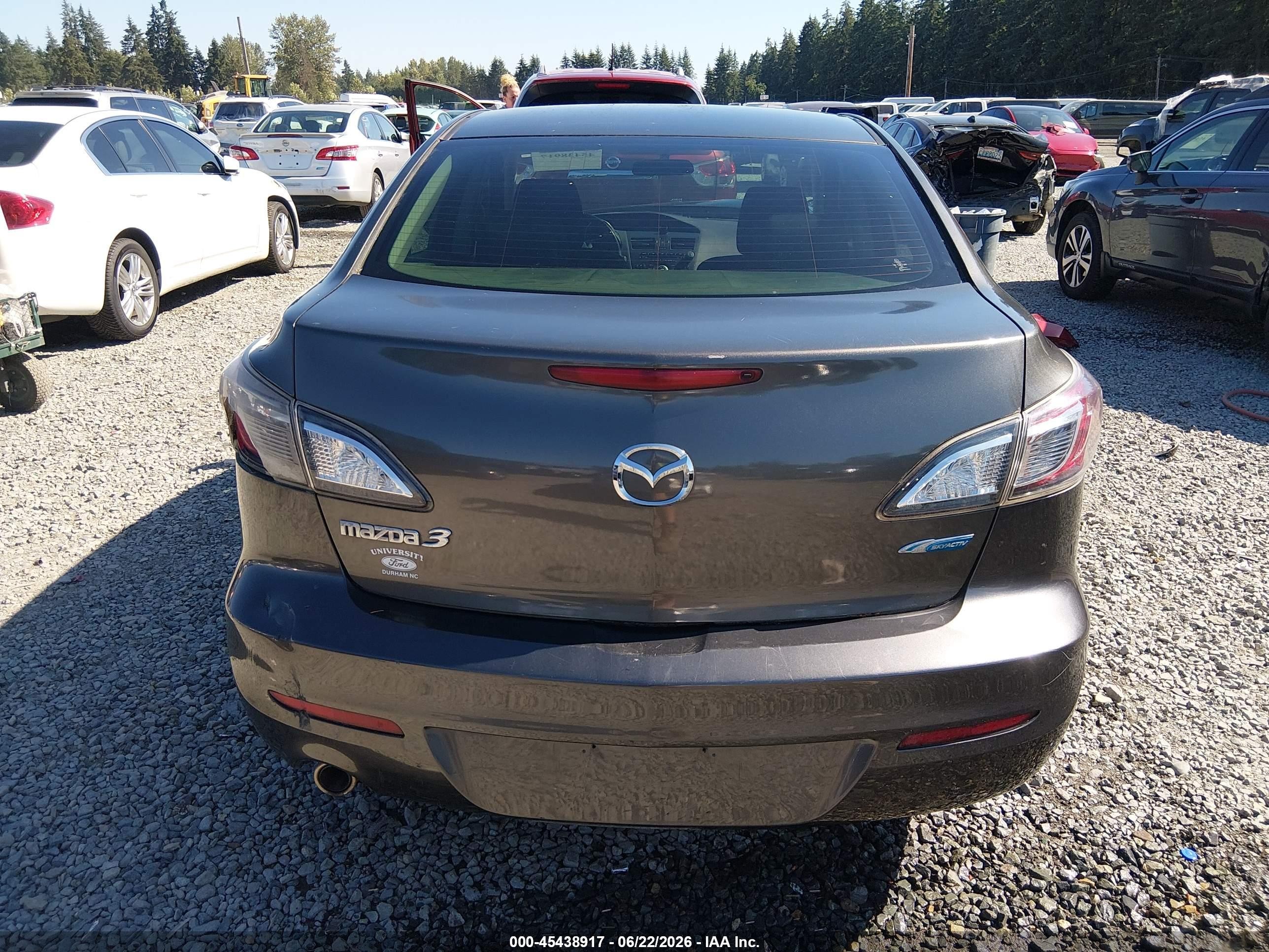 2013 Mazda Mazda3 I Touring Серый vin: JM1BL1VP4D1791368