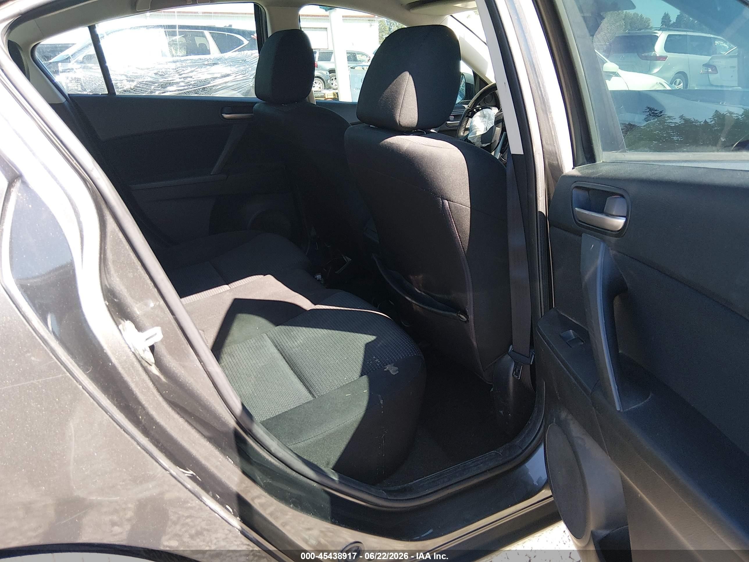 2013 Mazda Mazda3 I Touring Серый vin: JM1BL1VP4D1791368