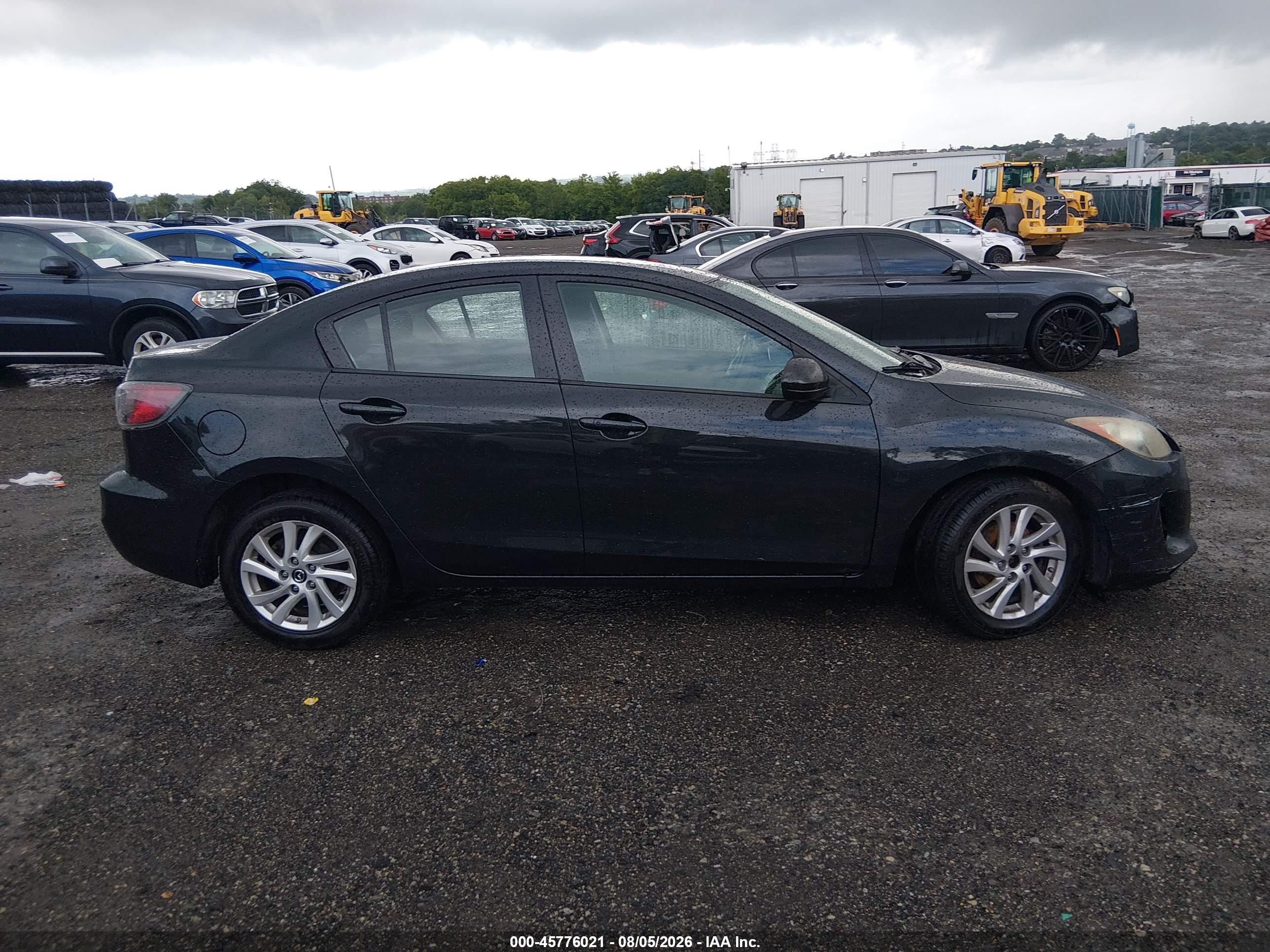 2013 Mazda Mazda3 I Touring Black vin: JM1BL1VP5D1811398