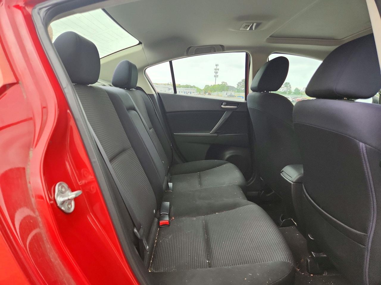 2013 Mazda 3 I Red vin: JM1BL1VP8D1740603