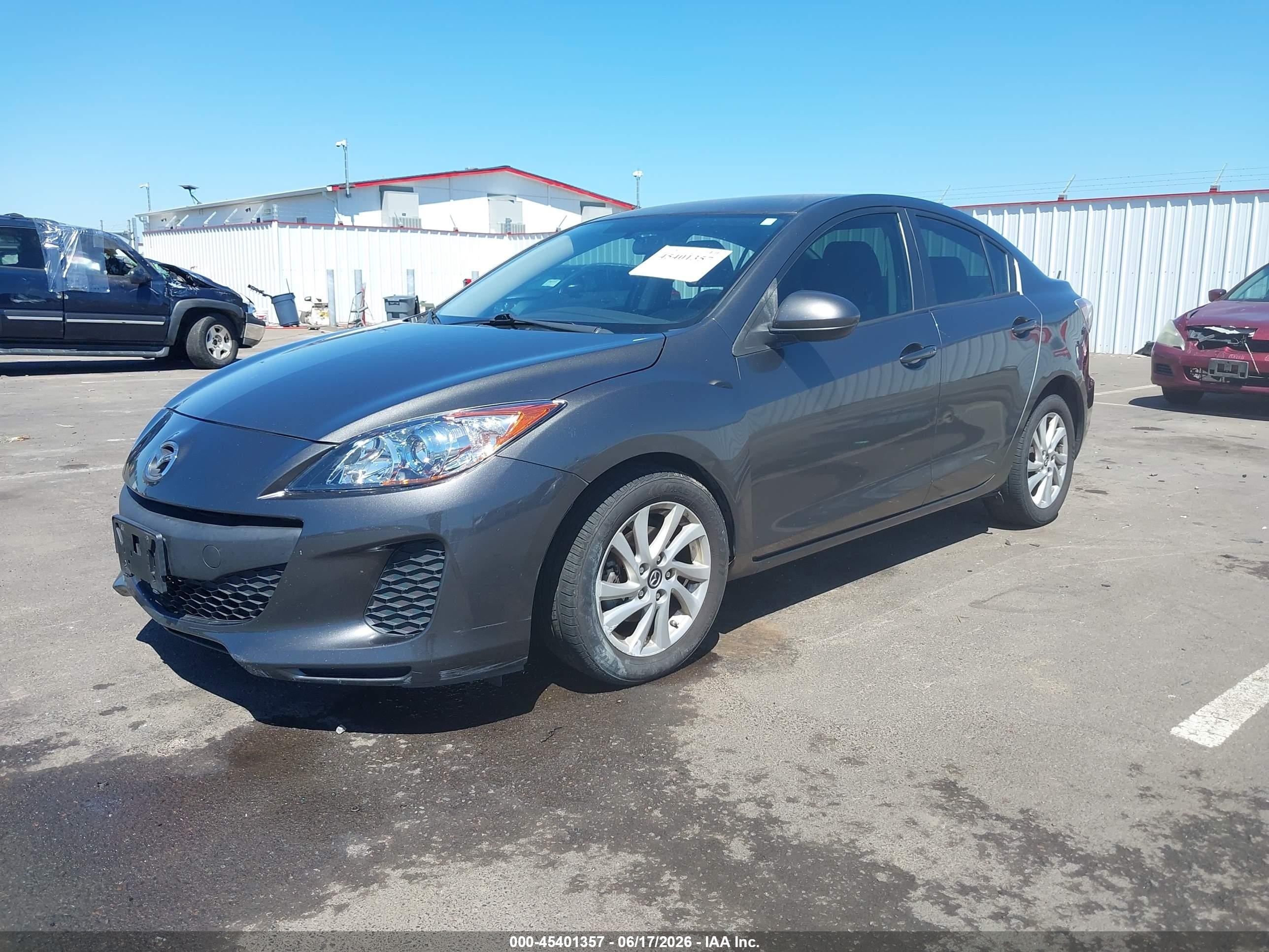 2013 Mazda Mazda3 I Touring Gray vin: JM1BL1VP8D1793866