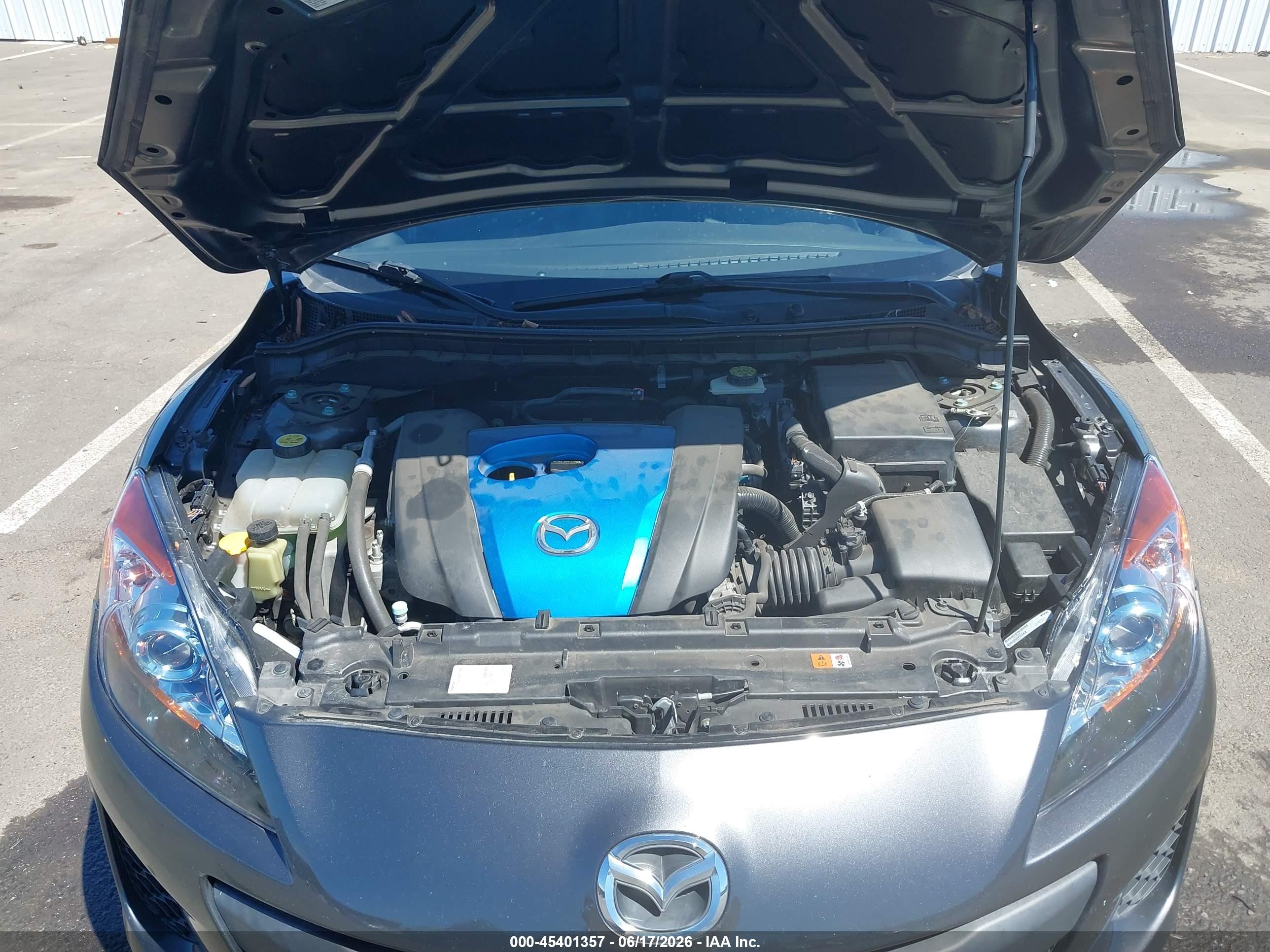 2013 Mazda Mazda3 I Touring Gray vin: JM1BL1VP8D1793866