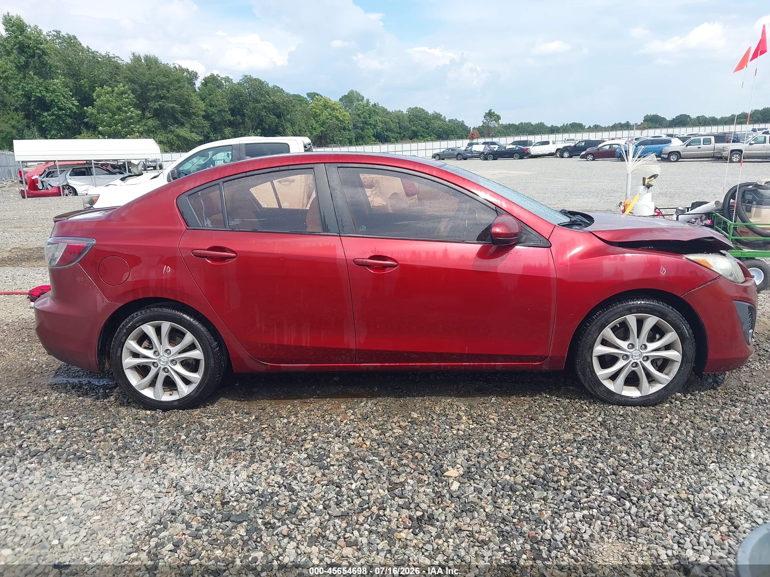 2011 Mazda Mazda3 S Grand Touring Темно-бордовый vin: JM1BL1W51B1377829