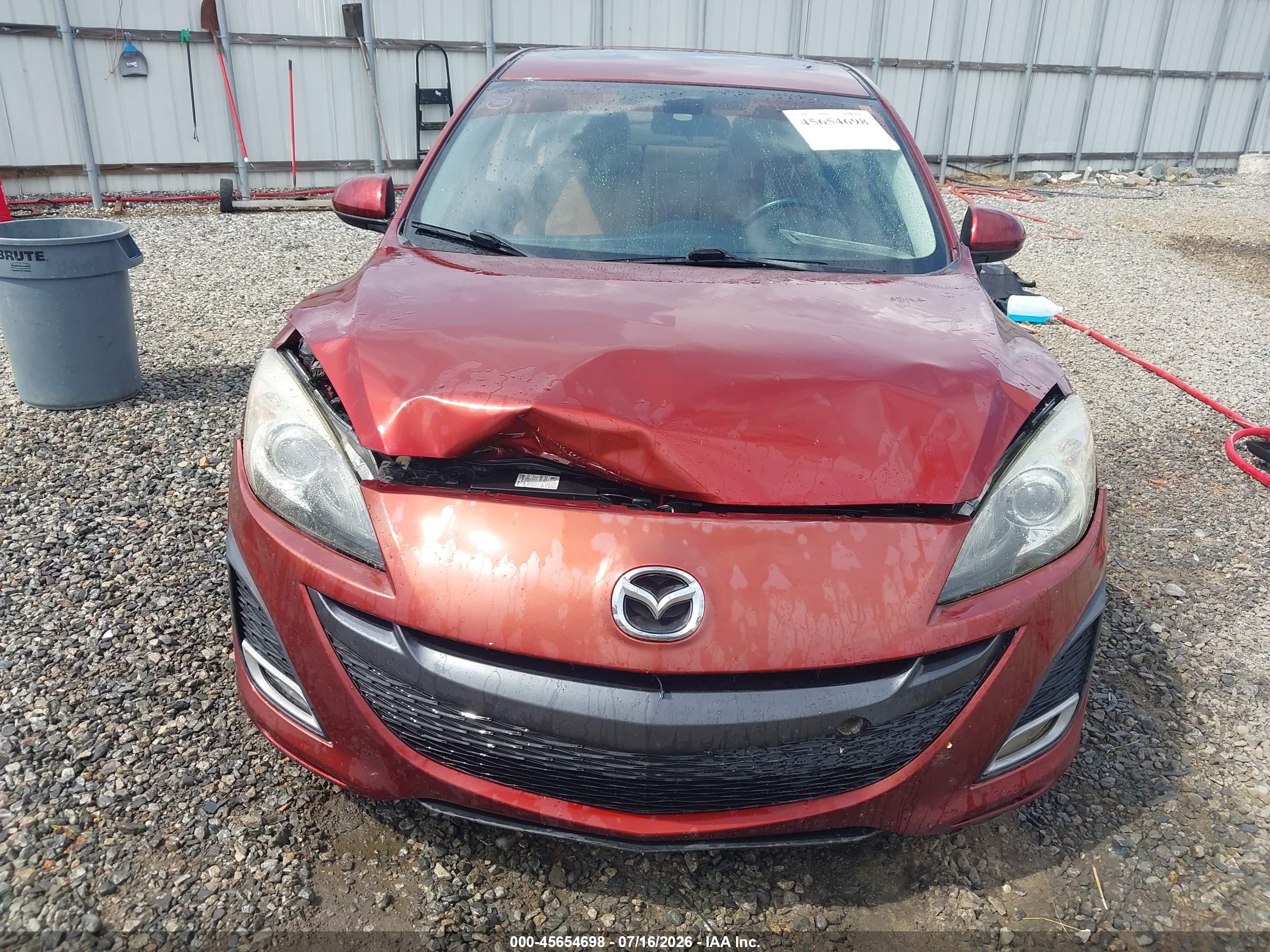 2011 Mazda Mazda3 S Grand Touring Темно-бордовый vin: JM1BL1W51B1377829
