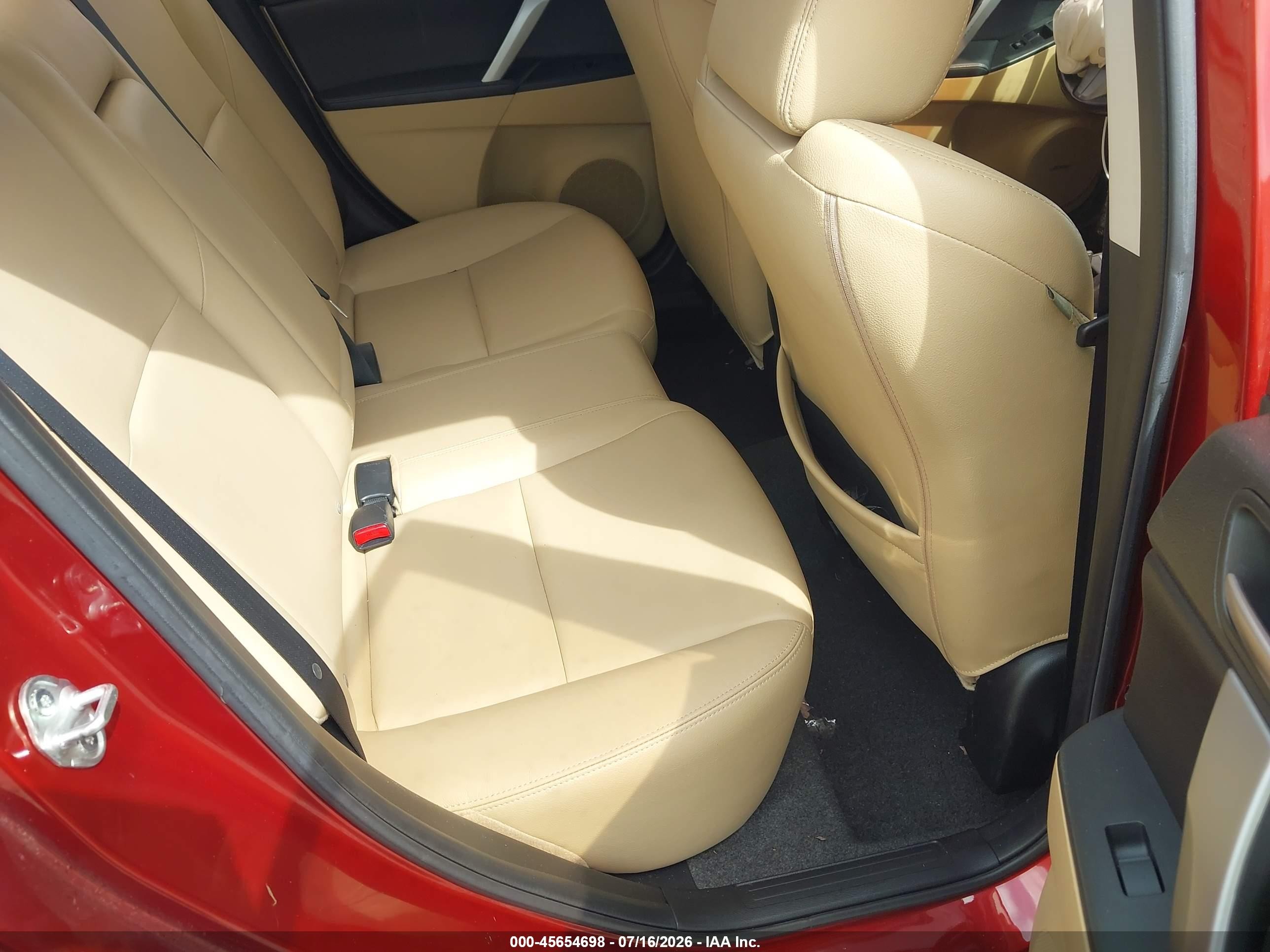 2011 Mazda Mazda3 S Grand Touring Темно-бордовый vin: JM1BL1W51B1377829