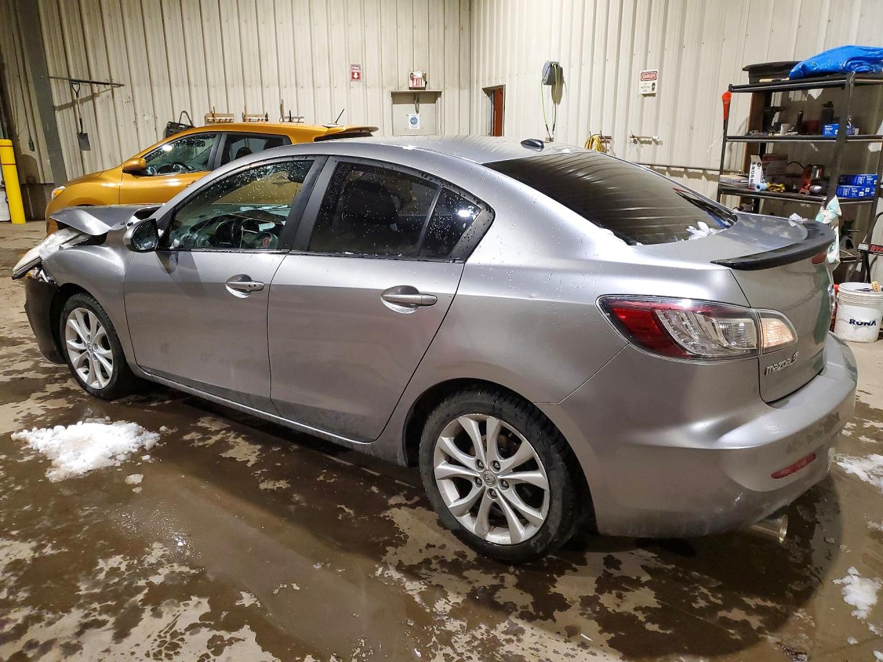 2011 Mazda 3 S Silver vin: JM1BL1W51B1466915