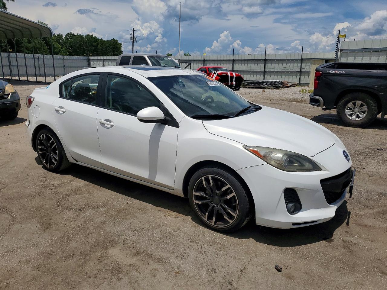 2012 Mazda 3 S White vin: JM1BL1W51C1503690