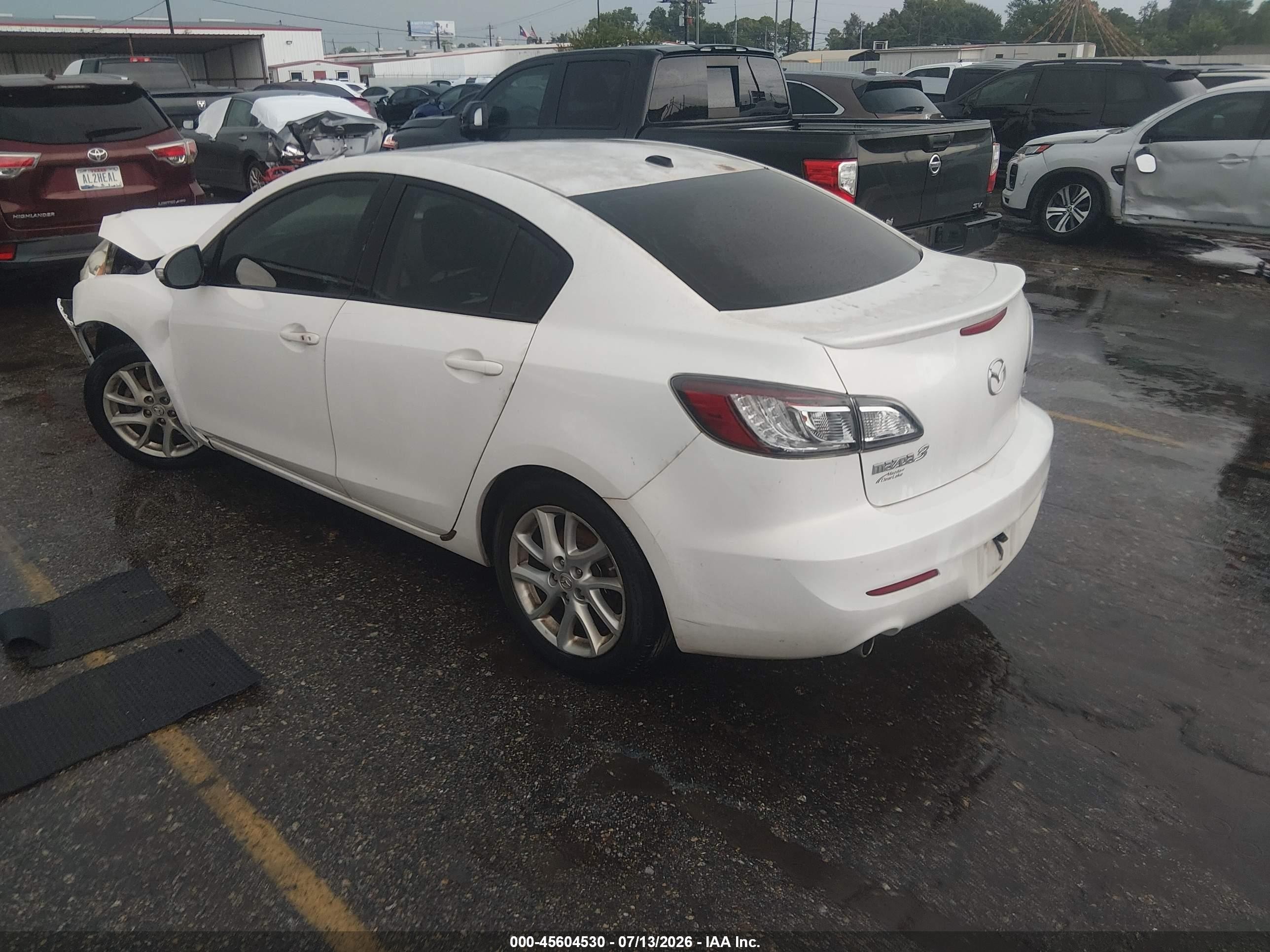 2012 Mazda Mazda3 S Grand Touring White vin: JM1BL1W52C1525455