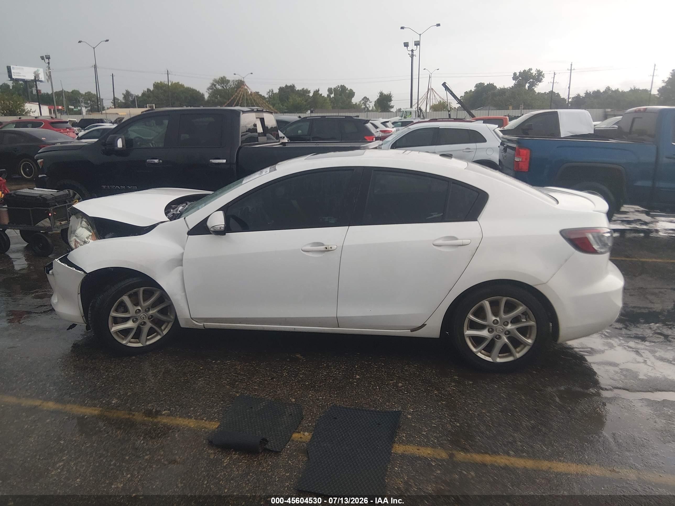 2012 Mazda Mazda3 S Grand Touring White vin: JM1BL1W52C1525455