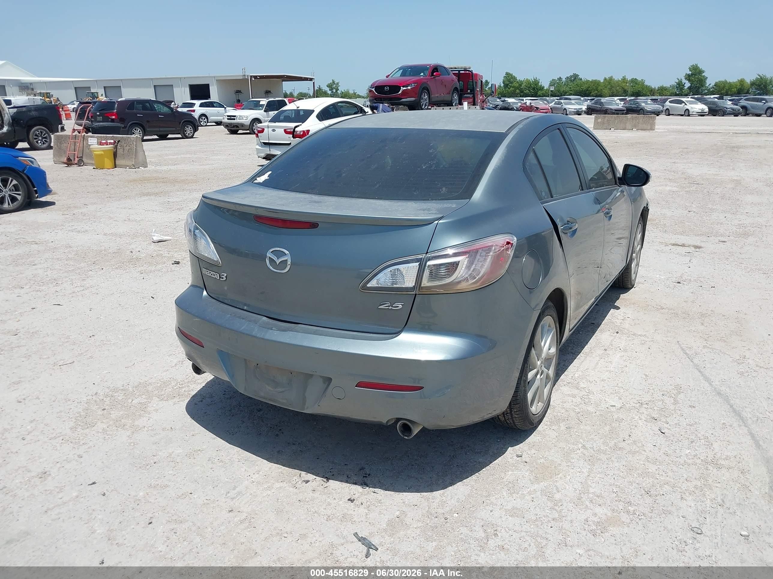 2012 Mazda Mazda3 S Grand Touring Blue vin: JM1BL1W52C1593089
