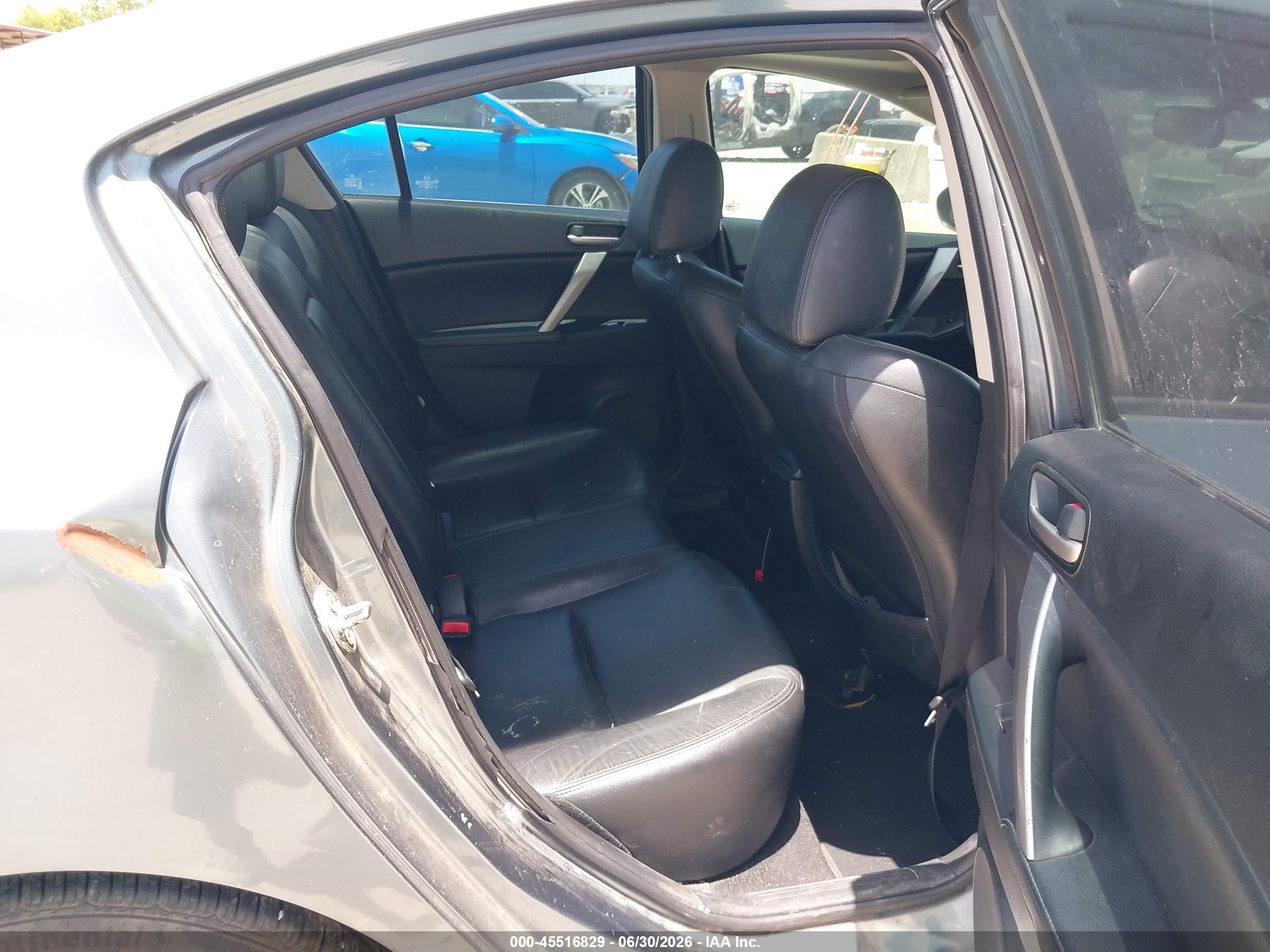 2012 Mazda Mazda3 S Grand Touring Blue vin: JM1BL1W52C1593089
