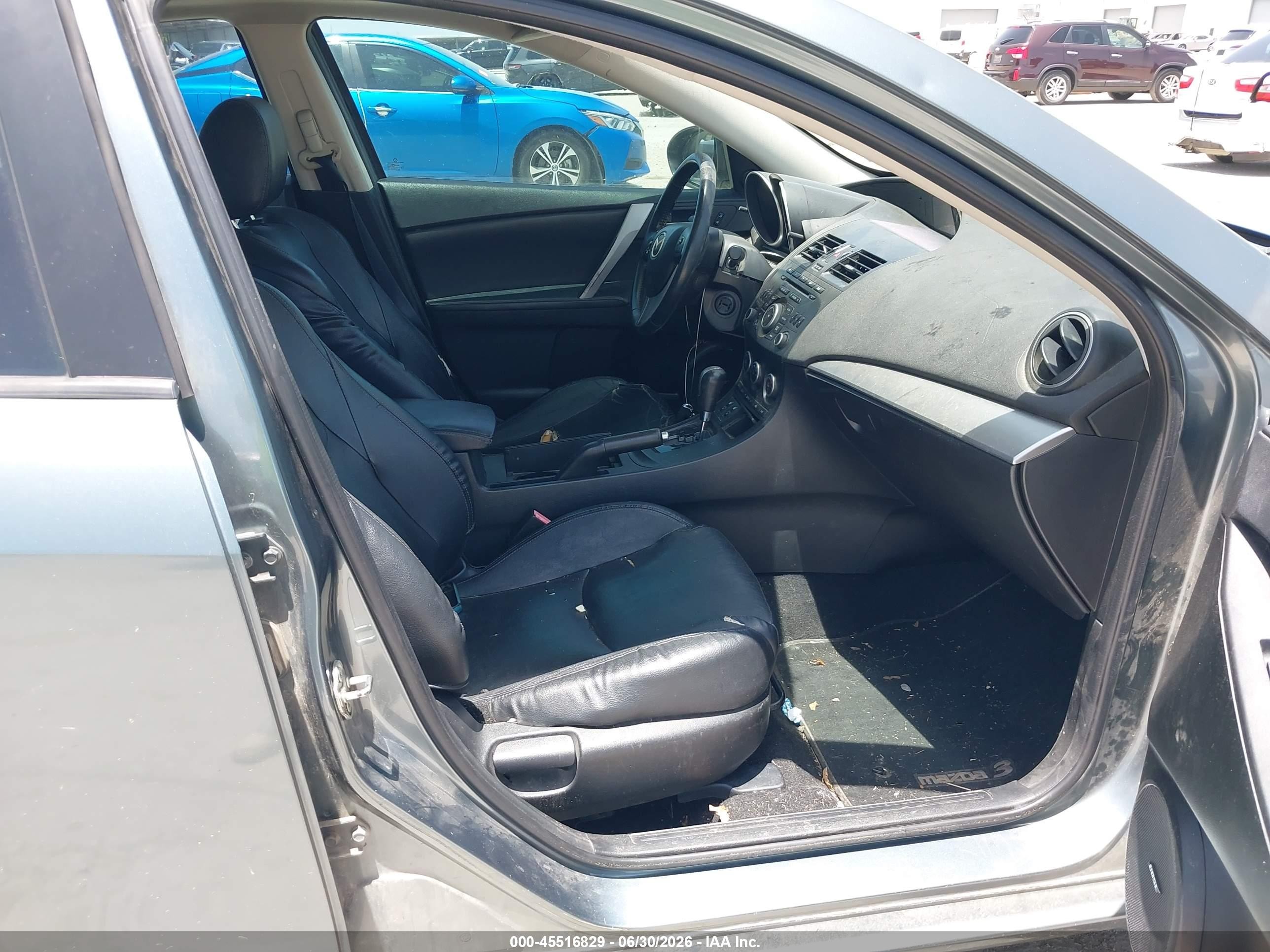 2012 Mazda Mazda3 S Grand Touring Blue vin: JM1BL1W52C1593089