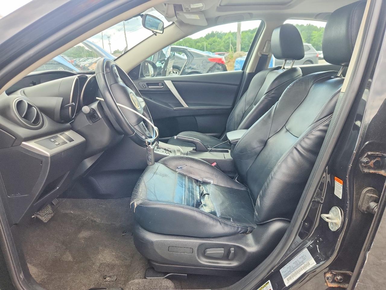 2011 Mazda 3 S Черный vin: JM1BL1W61B1377404