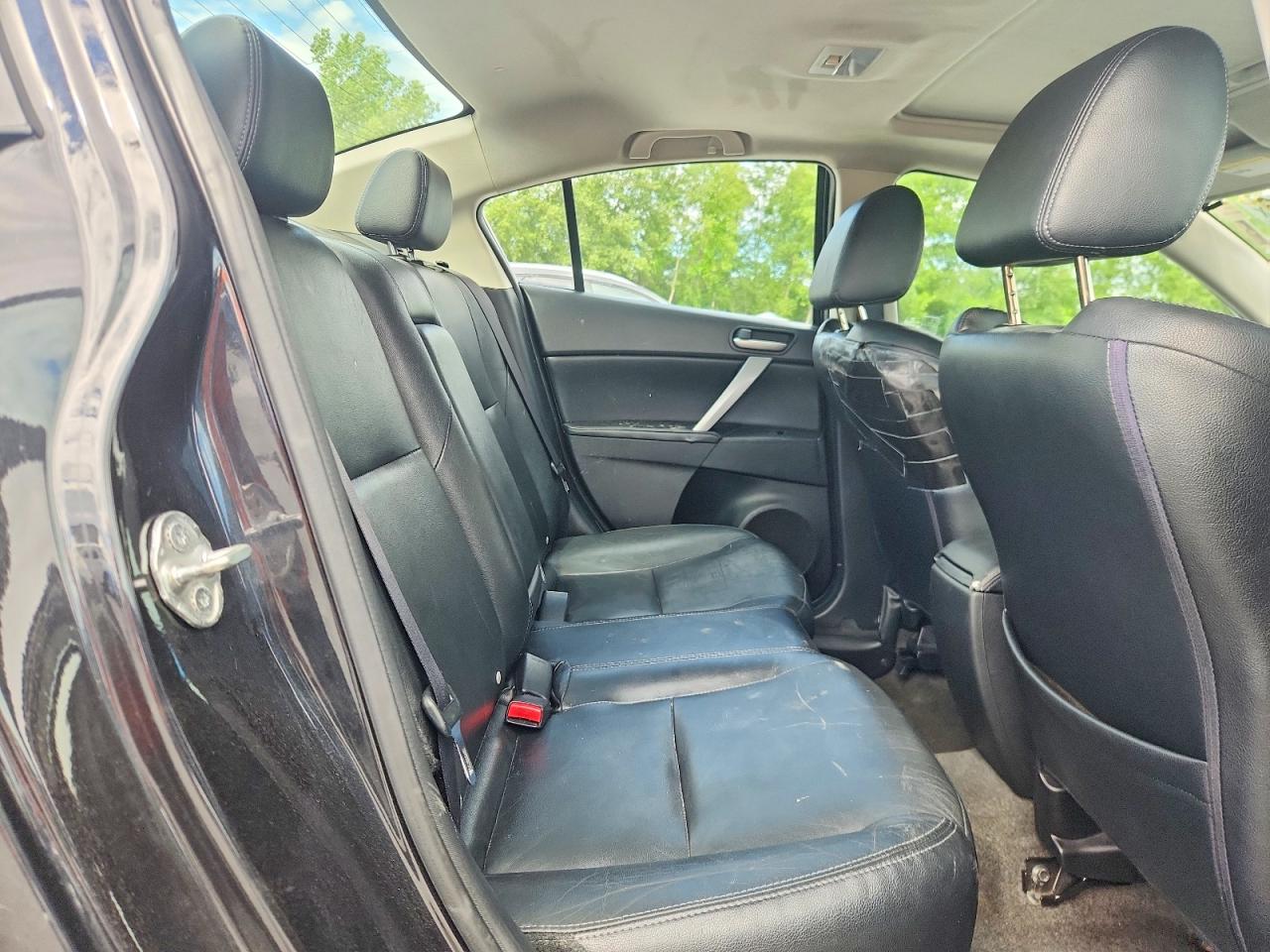 2011 Mazda 3 S Черный vin: JM1BL1W61B1377404