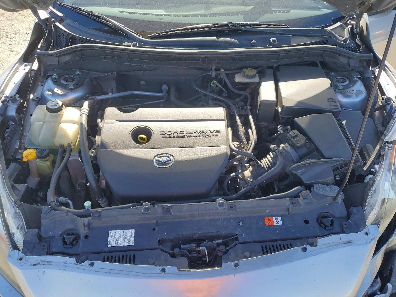 2011 Mazda 3 S Серебряный vin: JM1BL1W62B1411835
