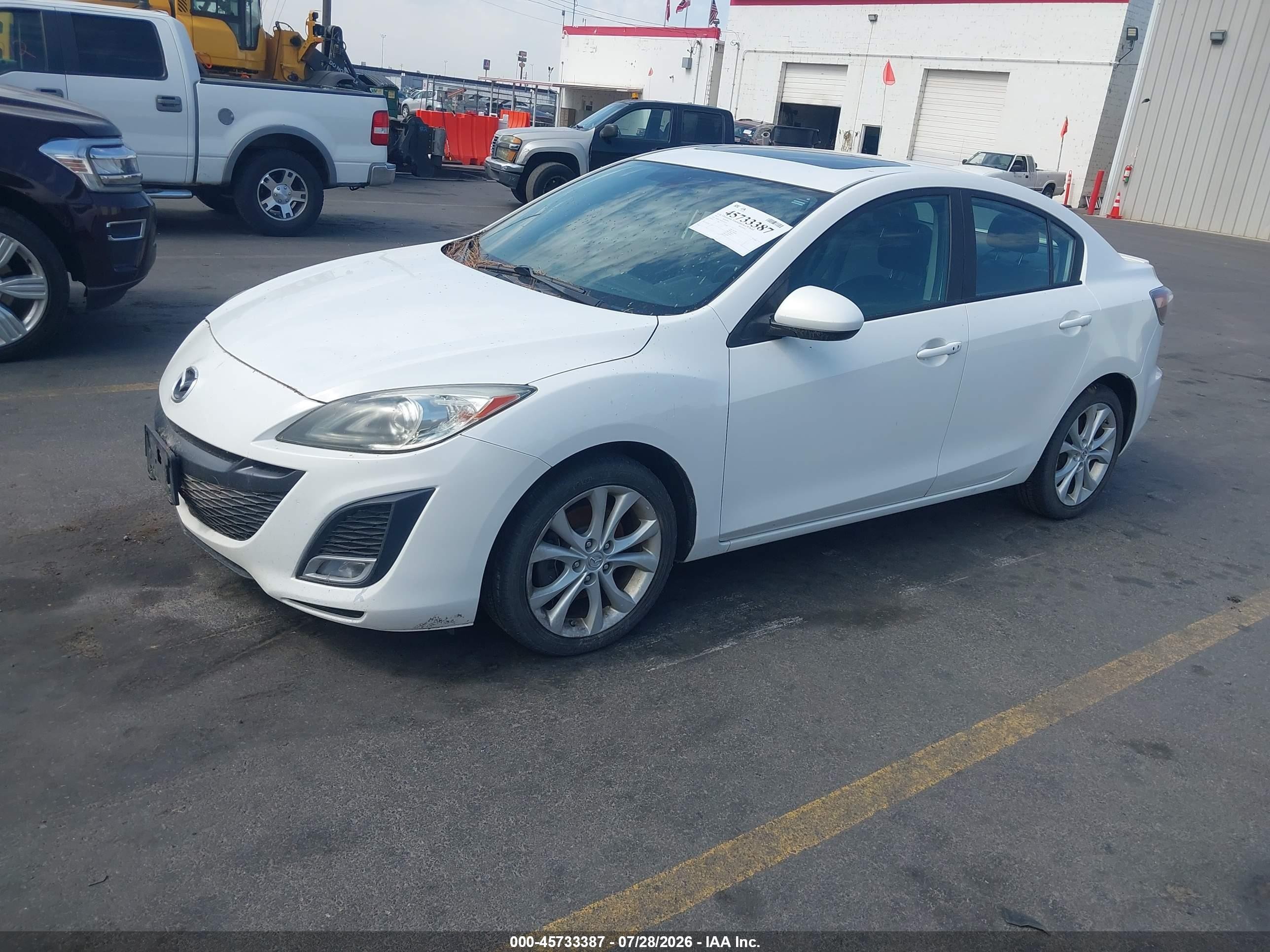 2011 Mazda Mazda3 S Grand Touring Белый vin: JM1BL1W62B1444737