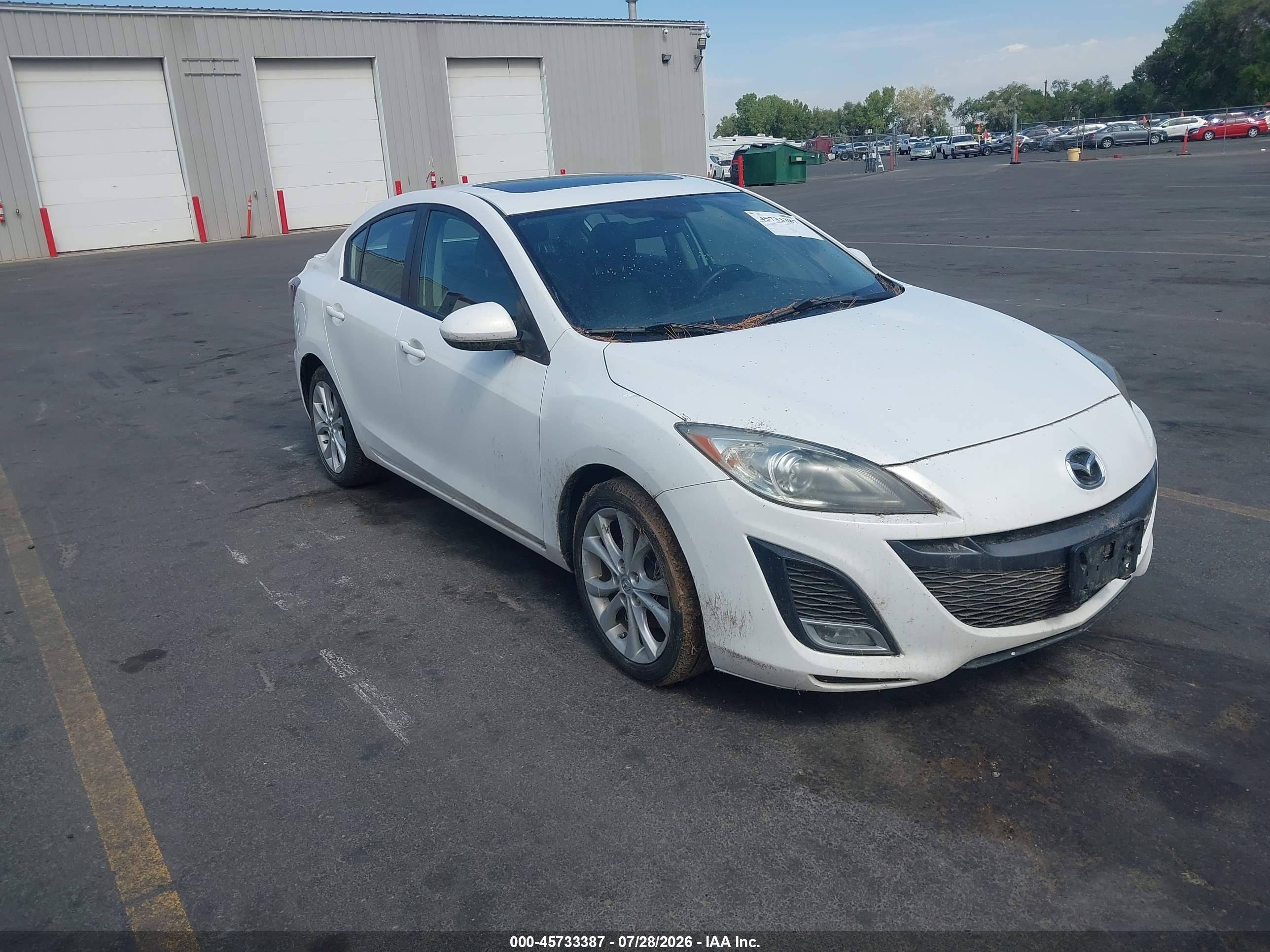 2011 Mazda Mazda3 S Grand Touring White vin: JM1BL1W62B1444737