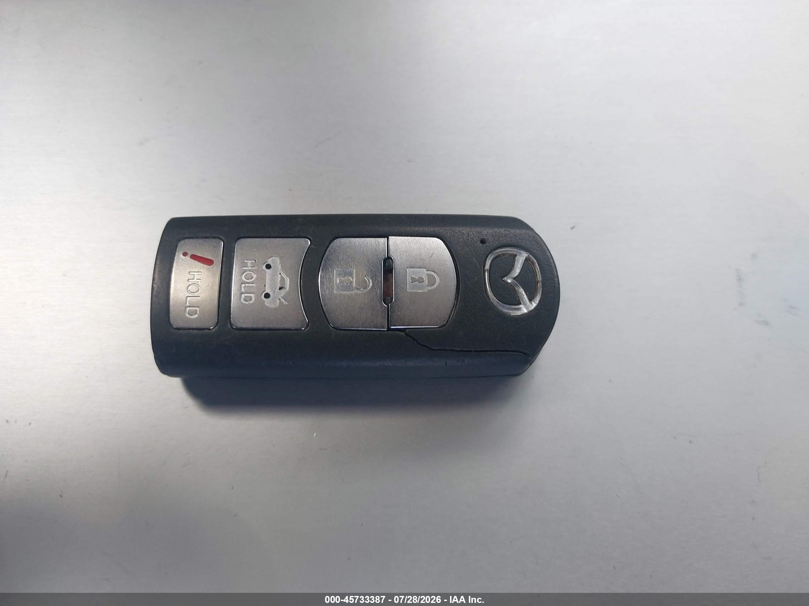 2011 Mazda Mazda3 S Grand Touring Белый vin: JM1BL1W62B1444737