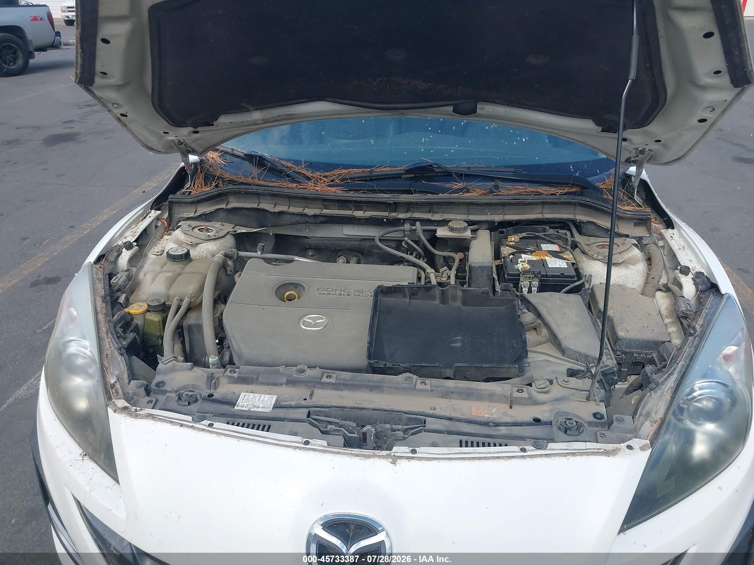 2011 Mazda Mazda3 S Grand Touring Белый vin: JM1BL1W62B1444737