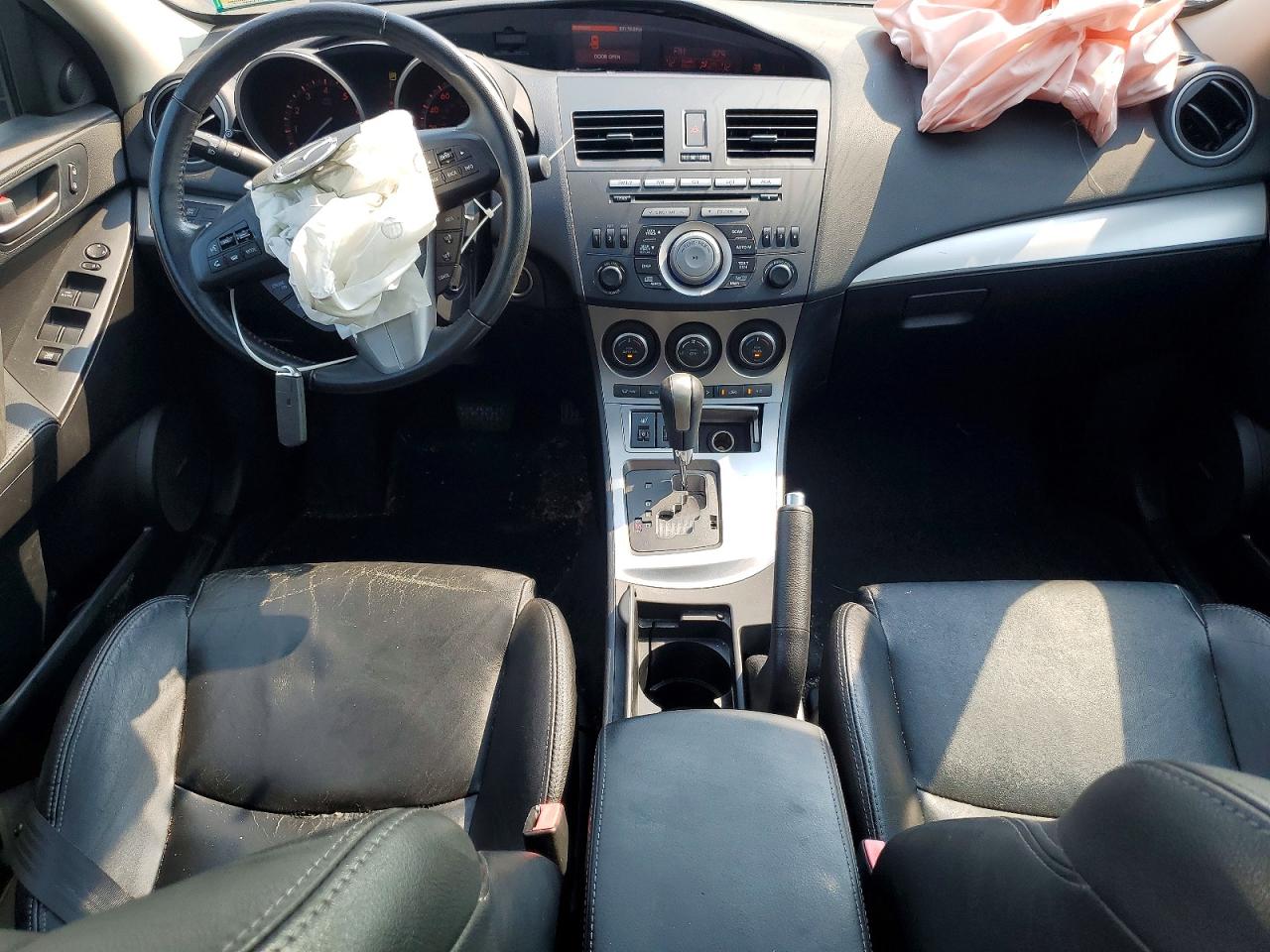 2011 Mazda 3 S Серебряный vin: JM1BL1W65B1365174
