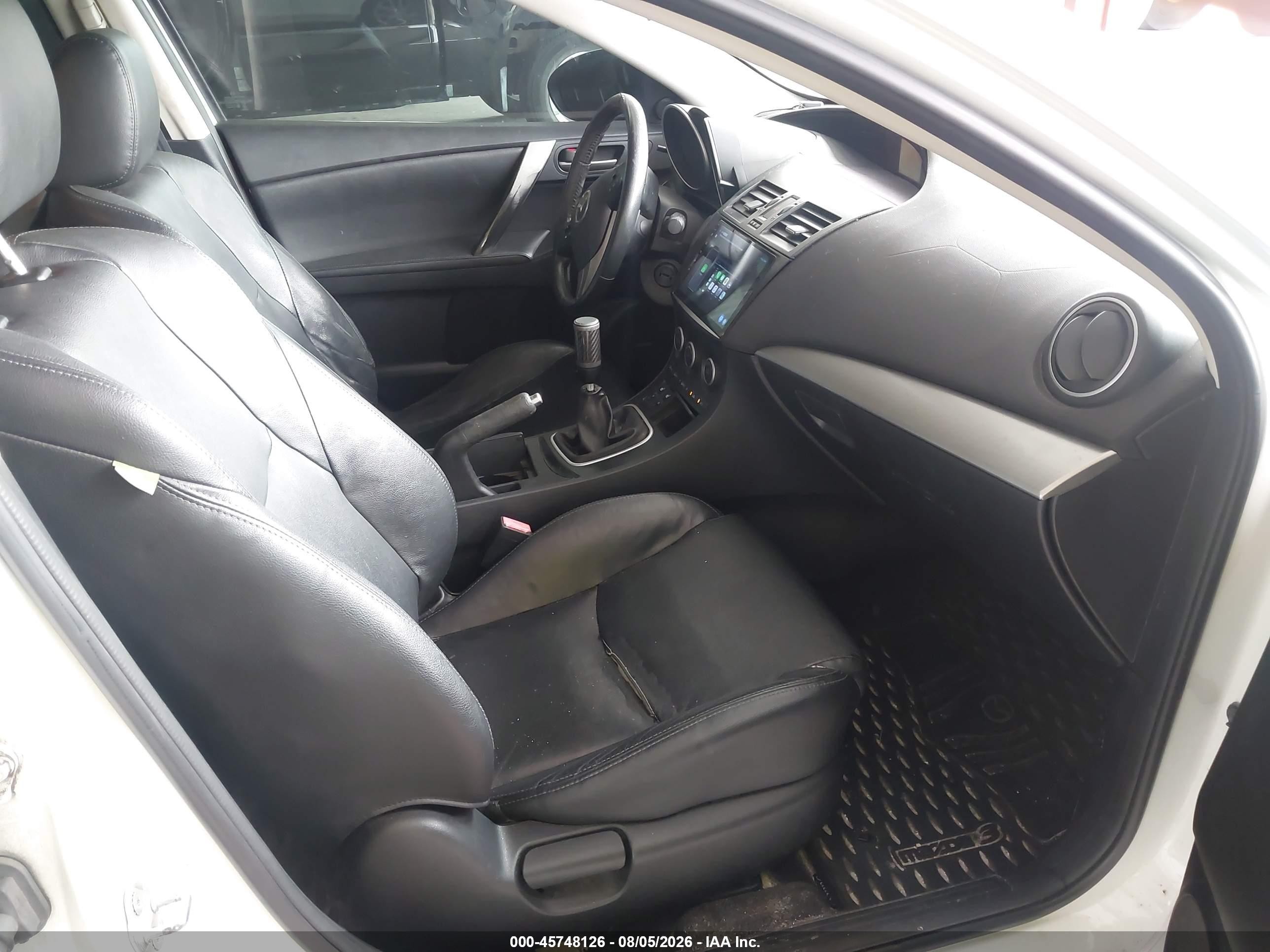 2012 Mazda Mazda3 S Grand Touring White vin: JM1BL1W65C1521019
