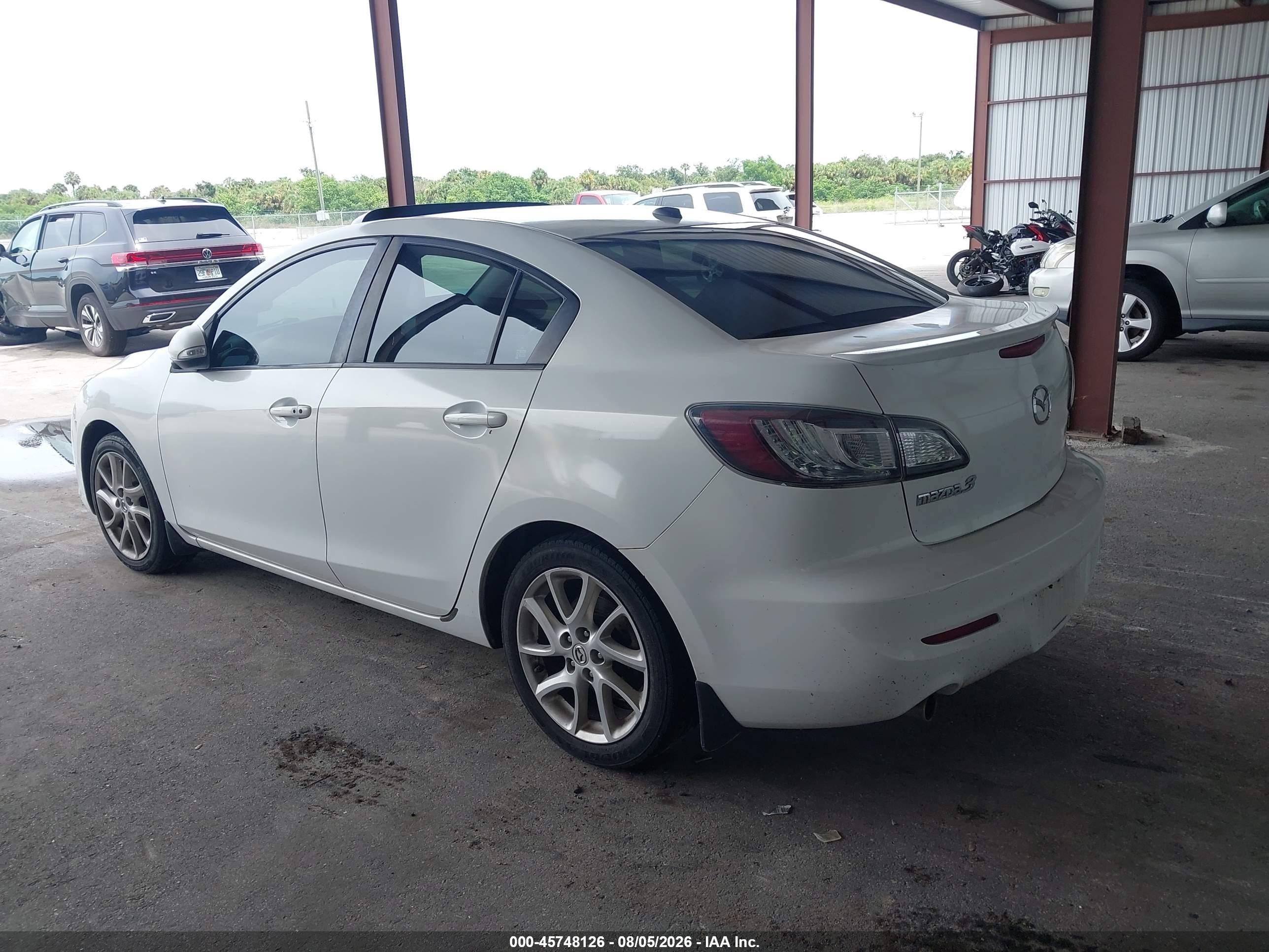 2012 Mazda Mazda3 S Grand Touring White vin: JM1BL1W65C1521019