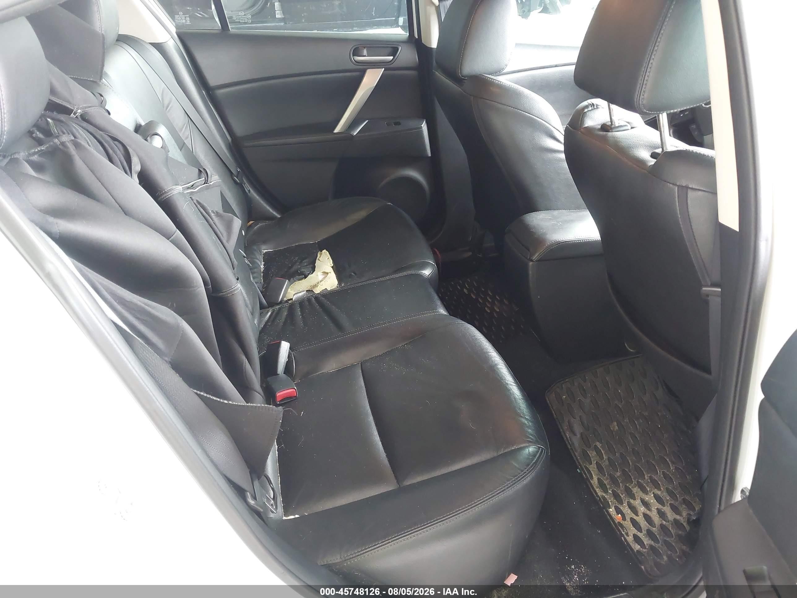 2012 Mazda Mazda3 S Grand Touring White vin: JM1BL1W65C1521019