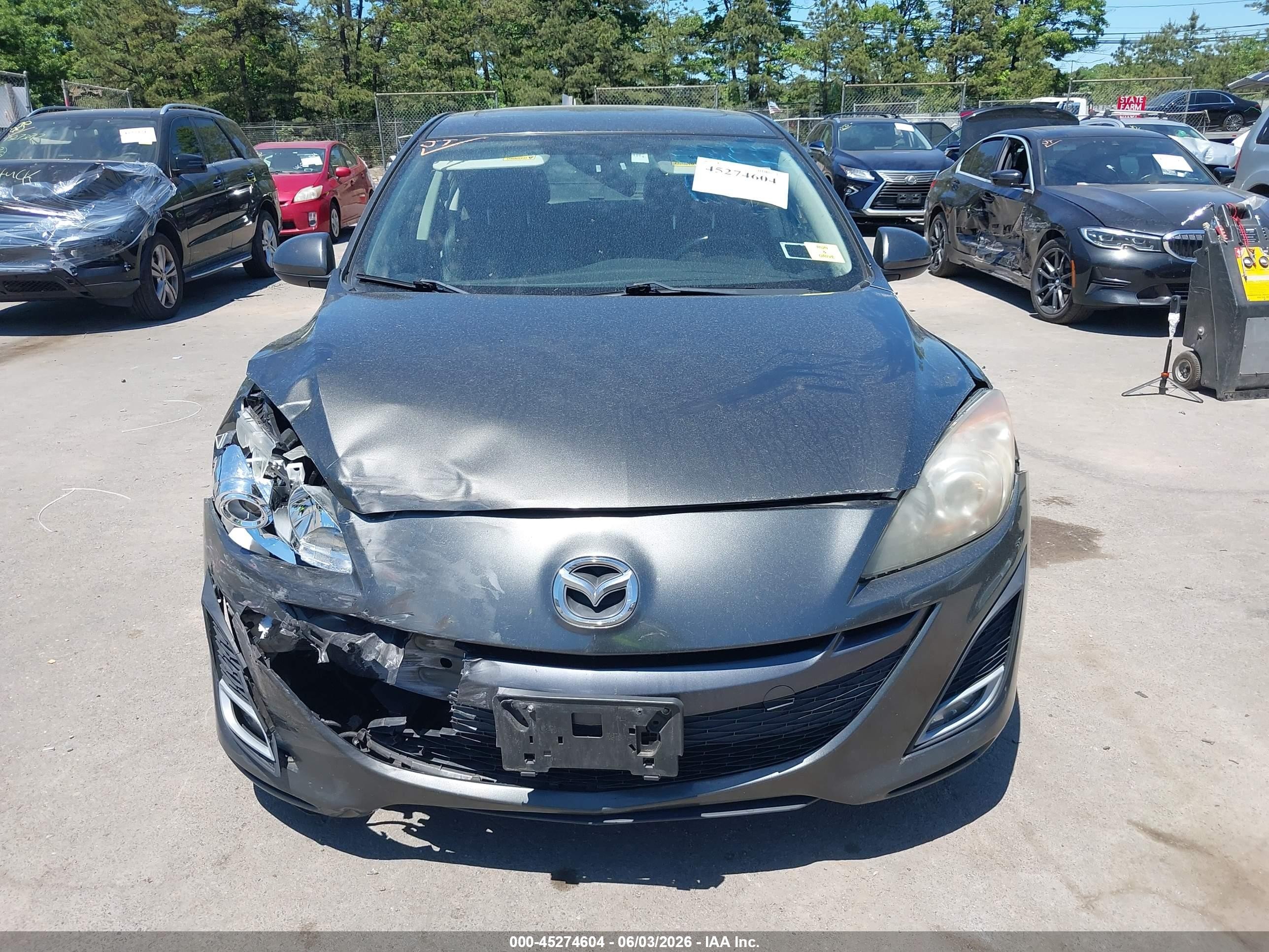 2011 Mazda Mazda3 S Grand Touring Gray vin: JM1BL1W66B1377091