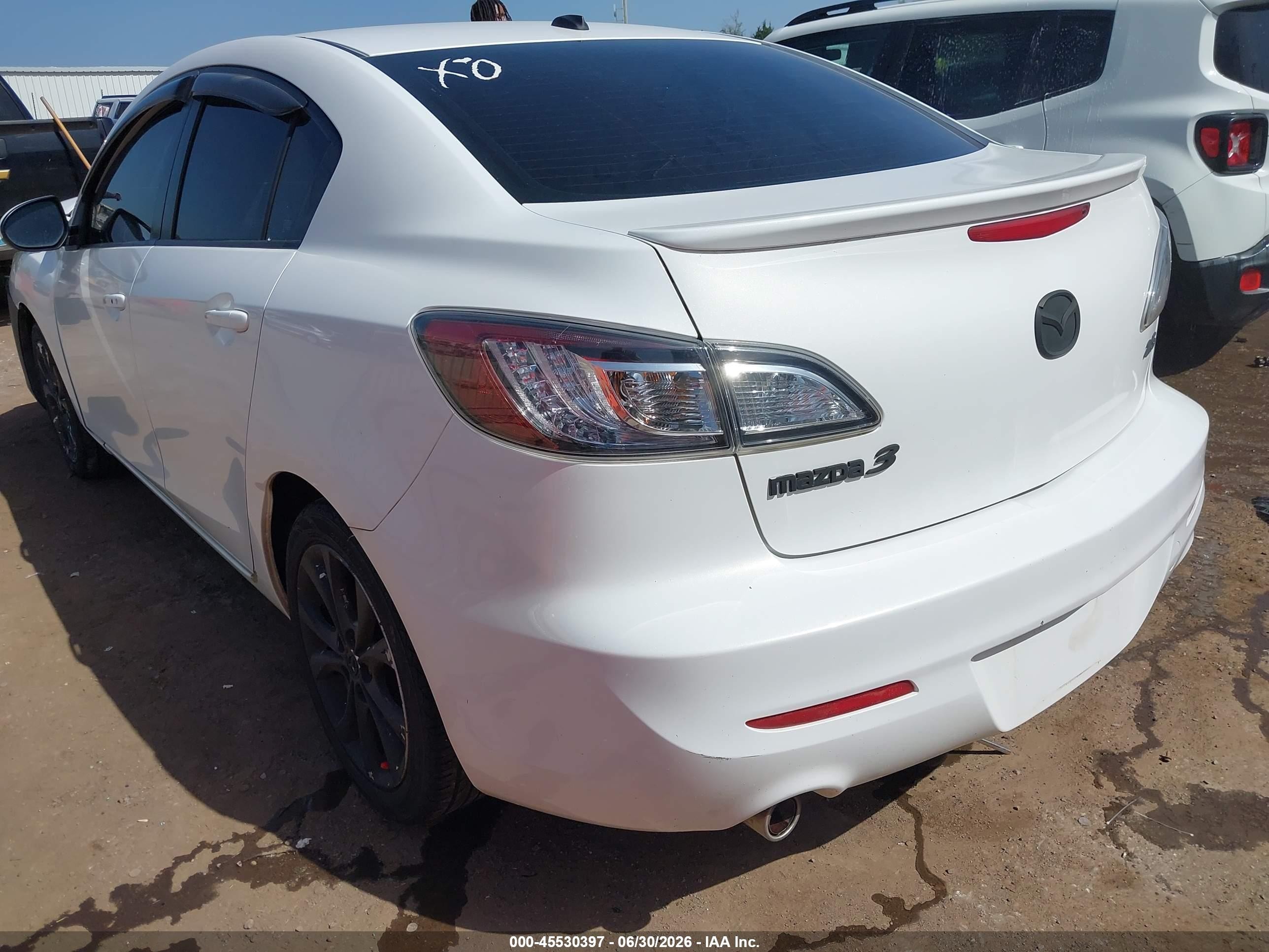 2011 Mazda Mazda3 S Grand Touring White vin: JM1BL1W66B1380900