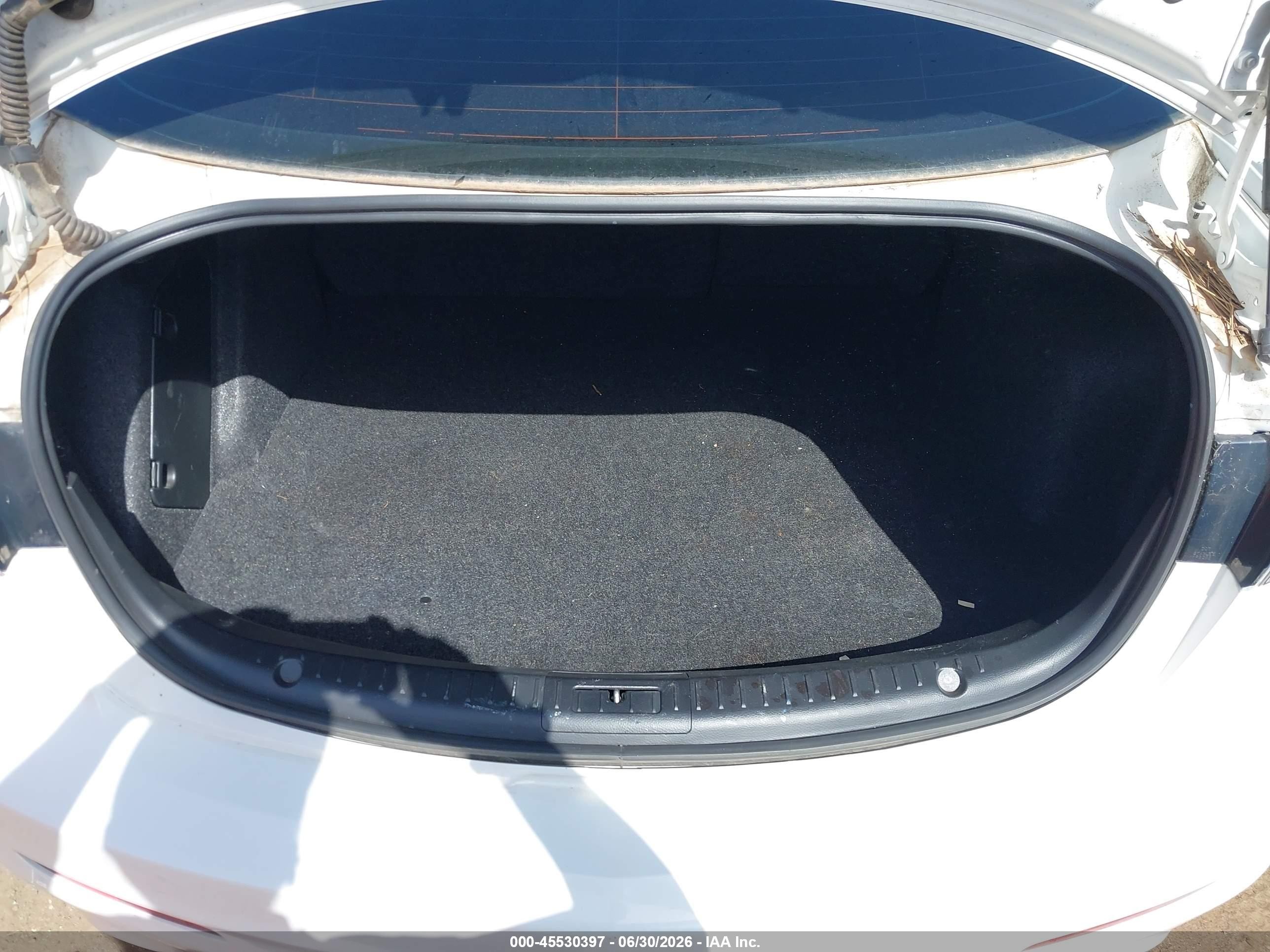 2011 Mazda Mazda3 S Grand Touring White vin: JM1BL1W66B1380900
