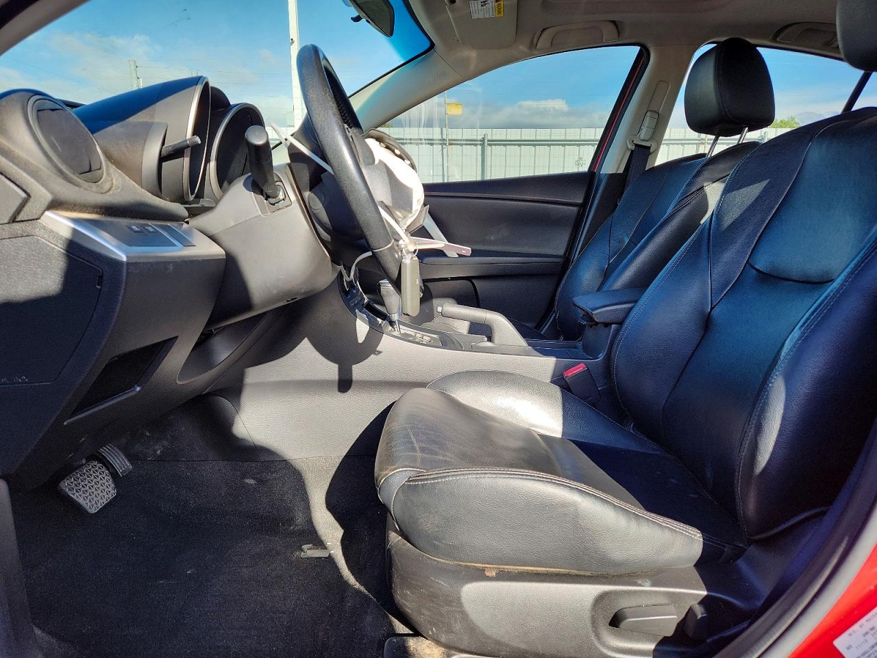 2013 Mazda 3 I Red vin: JM1BL1W70D1751660