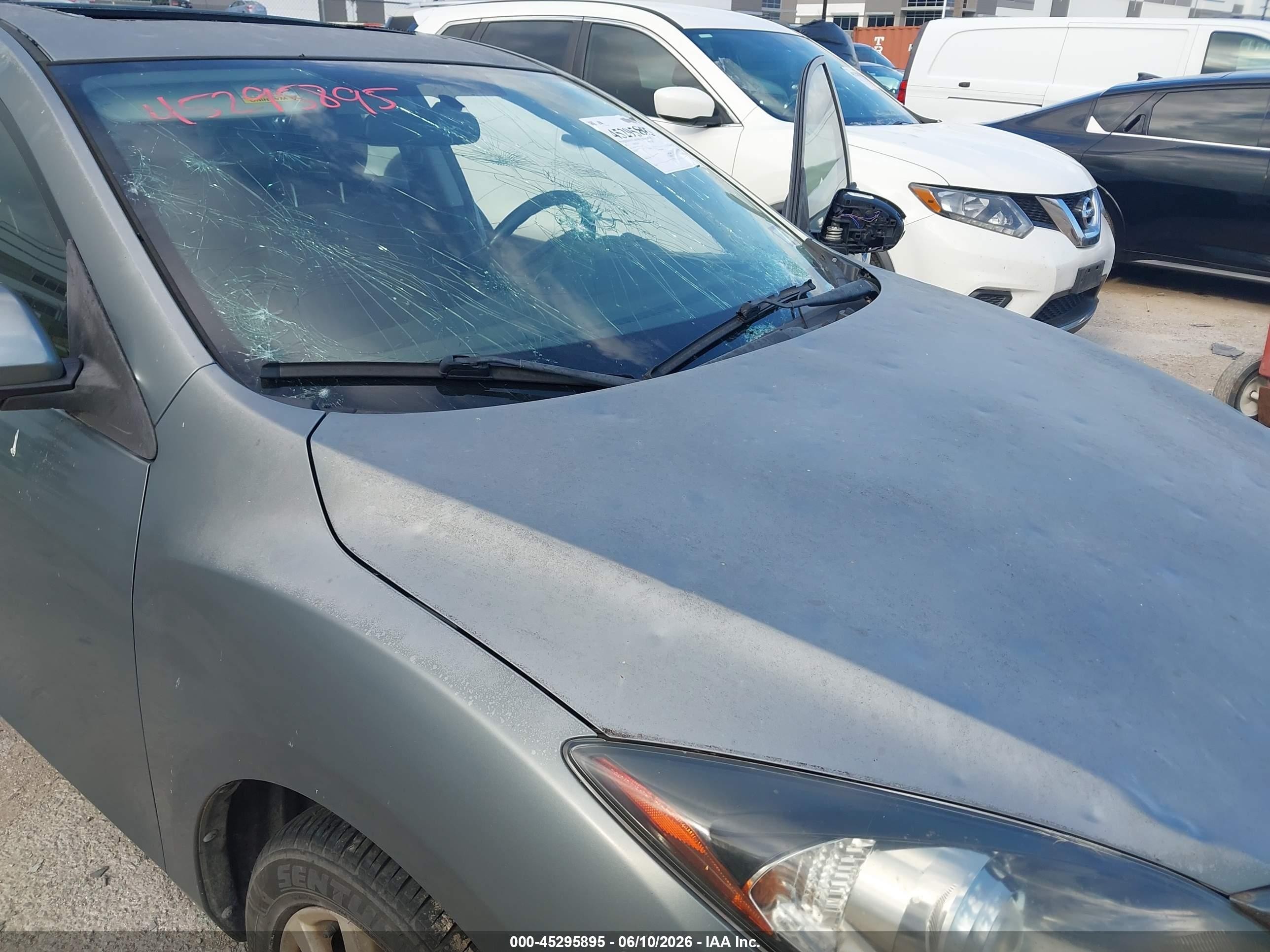2012 Mazda Mazda3 I Grand Touring Gray vin: JM1BL1W71C1627475
